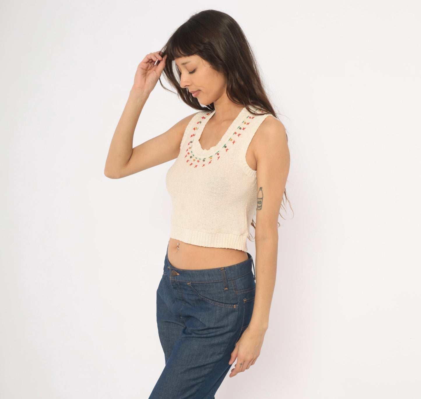 70s Cream Knit Vest Embroidered Cross-Stitch Beaded Neckline Sleeveless Small S