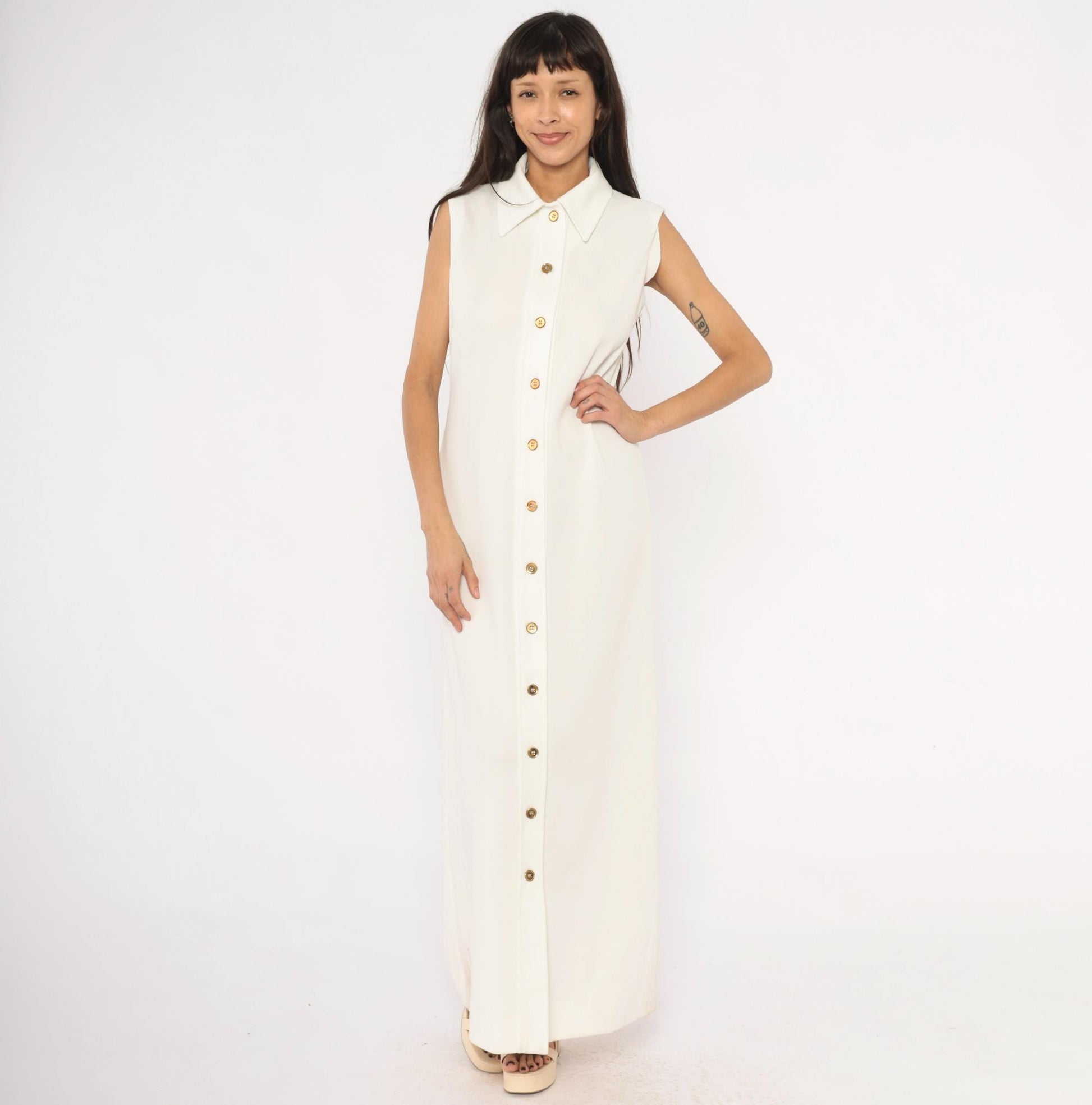 70s Ivory Sleeveless Maxi Shirtdress Gold Buttons Pointed Collar Medium