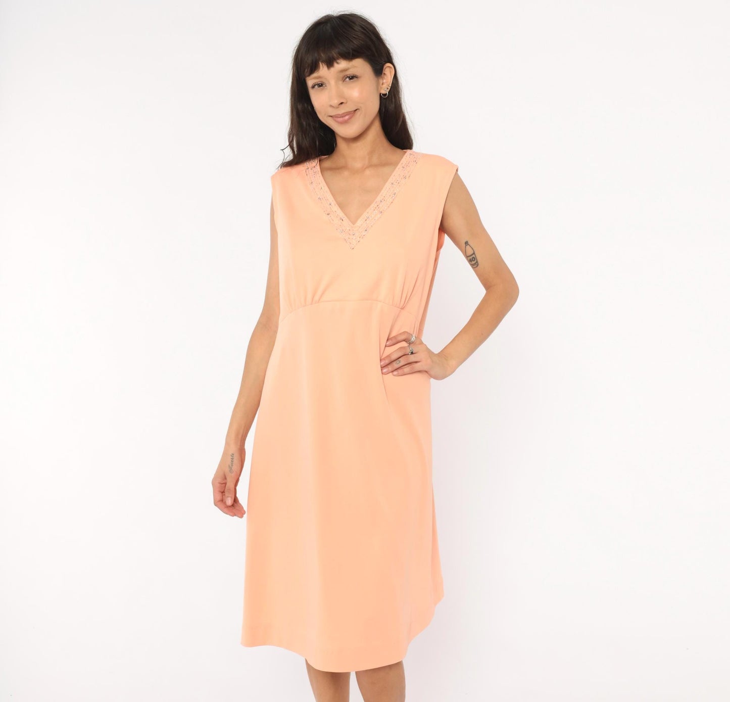 1970s Peach Beaded Empire Waist Dress Sequin V-Neck Knee-Length Extra Large XXL