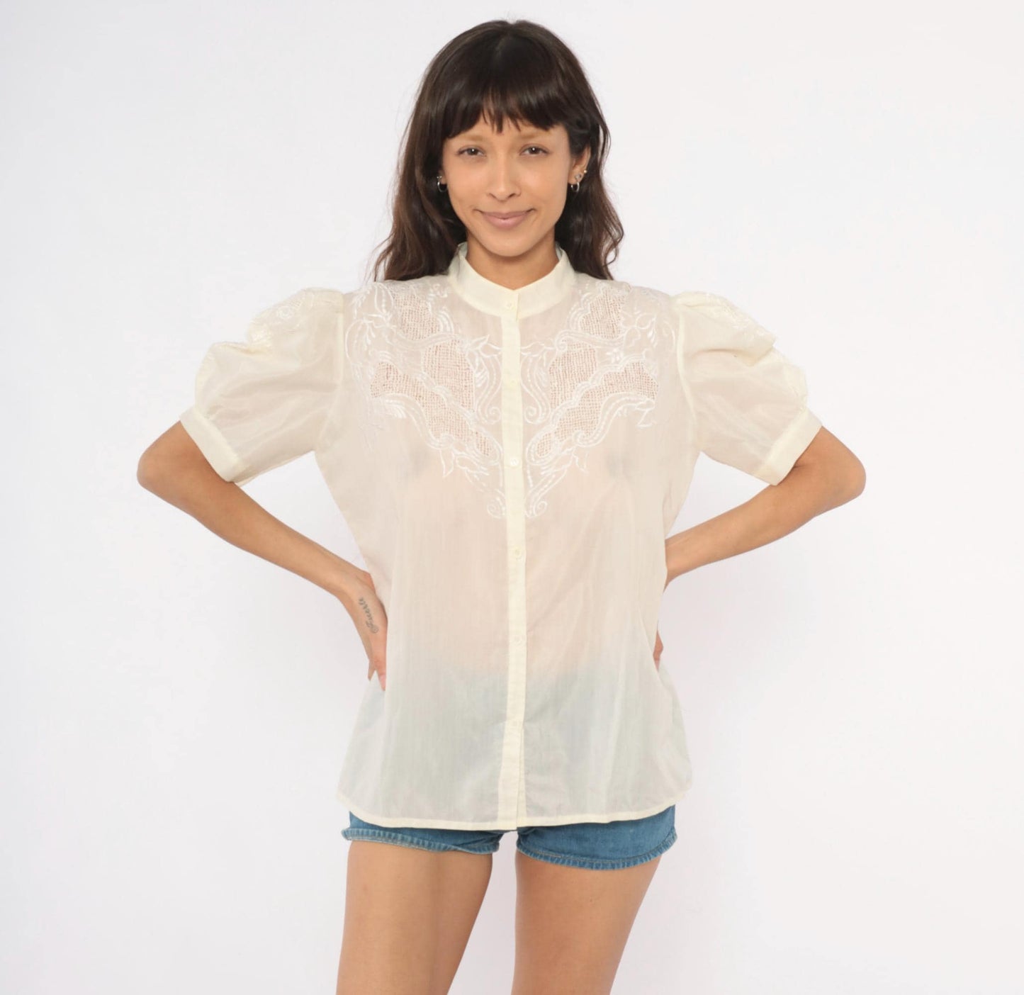 80s Cream Cutwork Embroidered Blouse Puff Sleeve Mandarin Collar Medium M