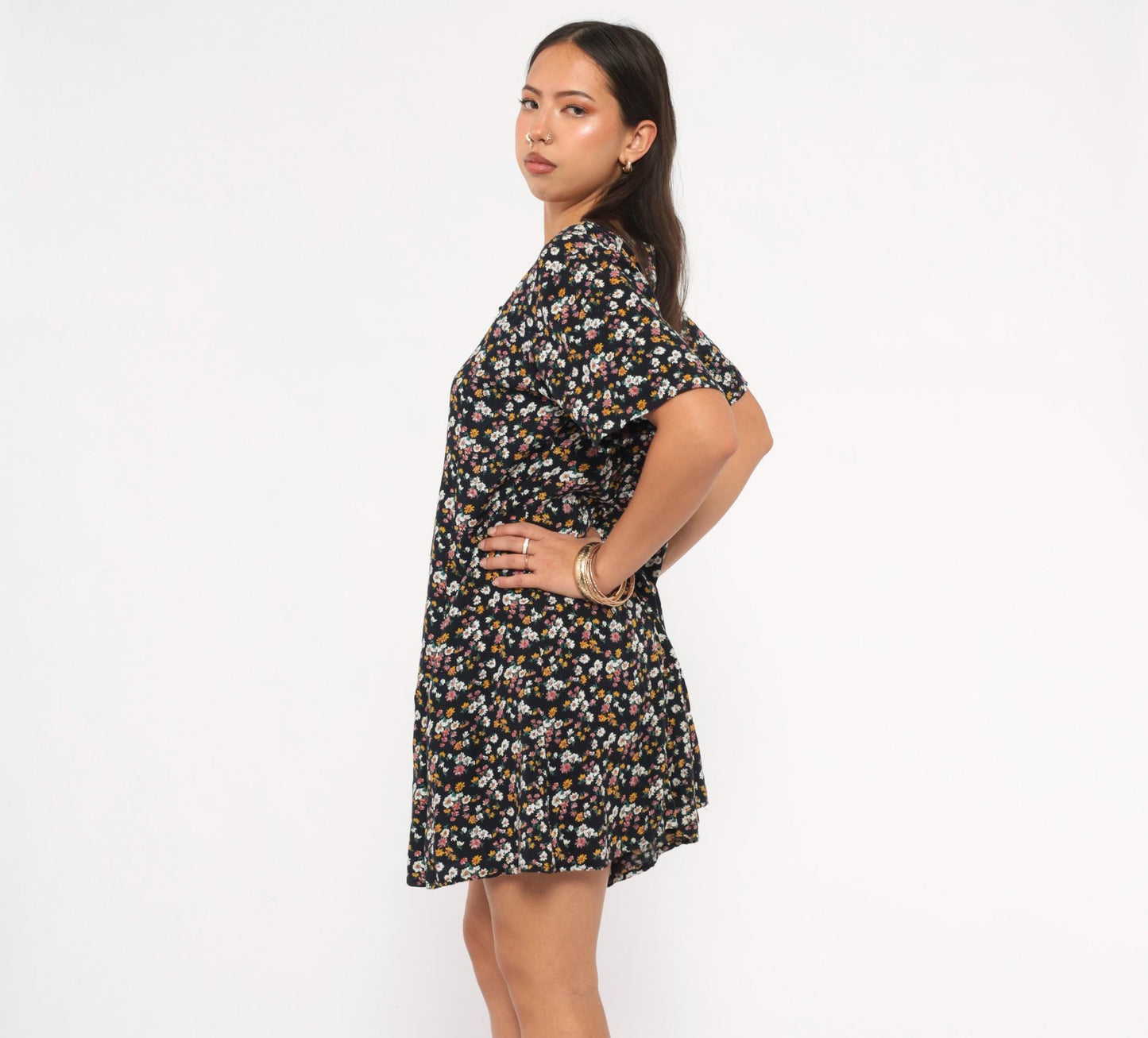 90s Center Aisle Black Floral Romper Daisy Print Rayon V-Neck Medium M