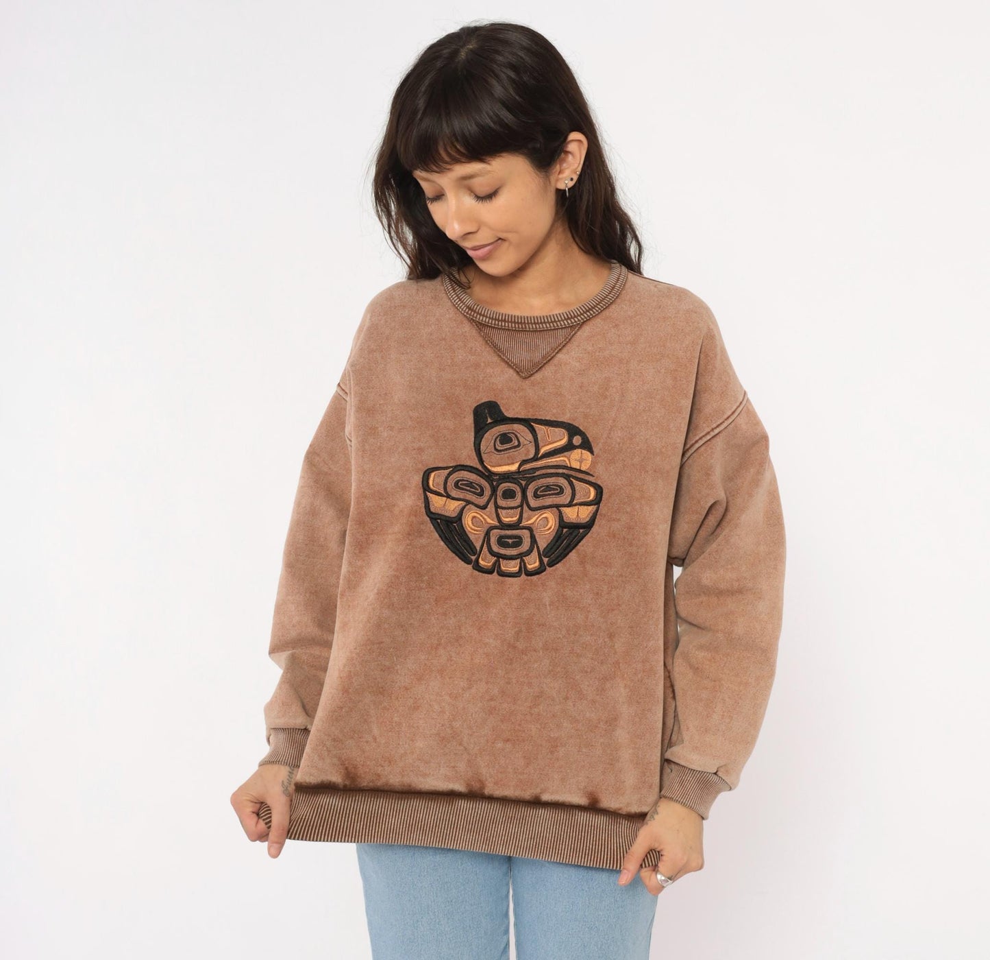 90s Pacific Northwest Native Art Embroidered Sweatshirt Stonewash Tan Medium