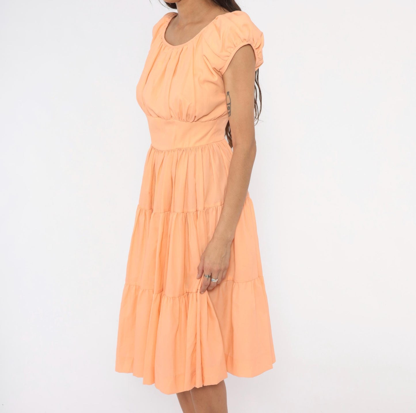 60s Peach Puff Sleeve Tiered Dress Gathered Bodice Knee Length Small
