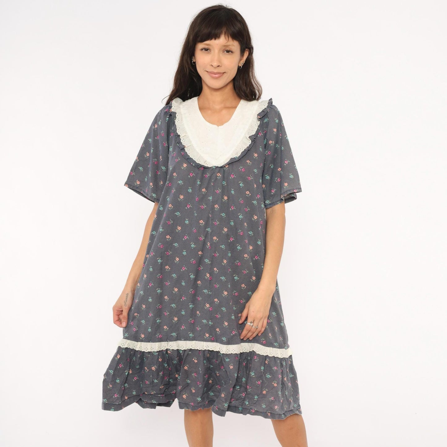 80s Slate Blue Calico Floral Eyelet Bib Prairie Dress Cotton Small