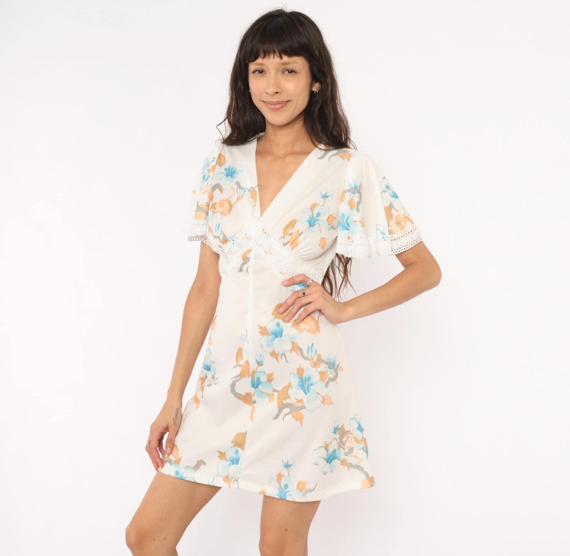 70s Sears Floral Mini Dress Flutter Sleeve V Neck White Blue Peach Small S