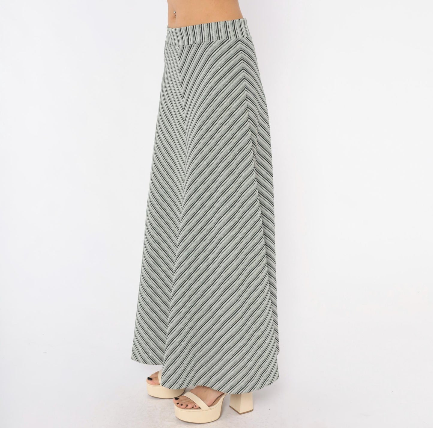 70s Grey Black Chevron Striped Maxi Skirt Herringbone A-Line Medium