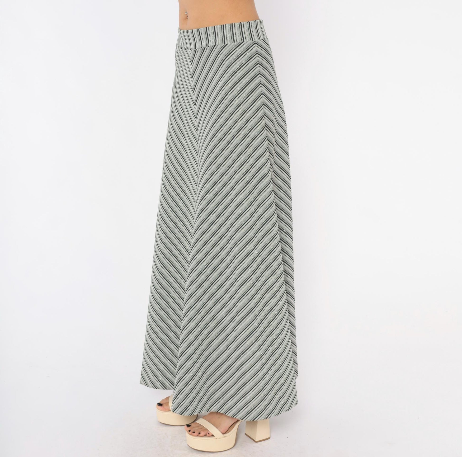 70s Grey Black Chevron Striped Maxi Skirt Herringbone A-Line Medium