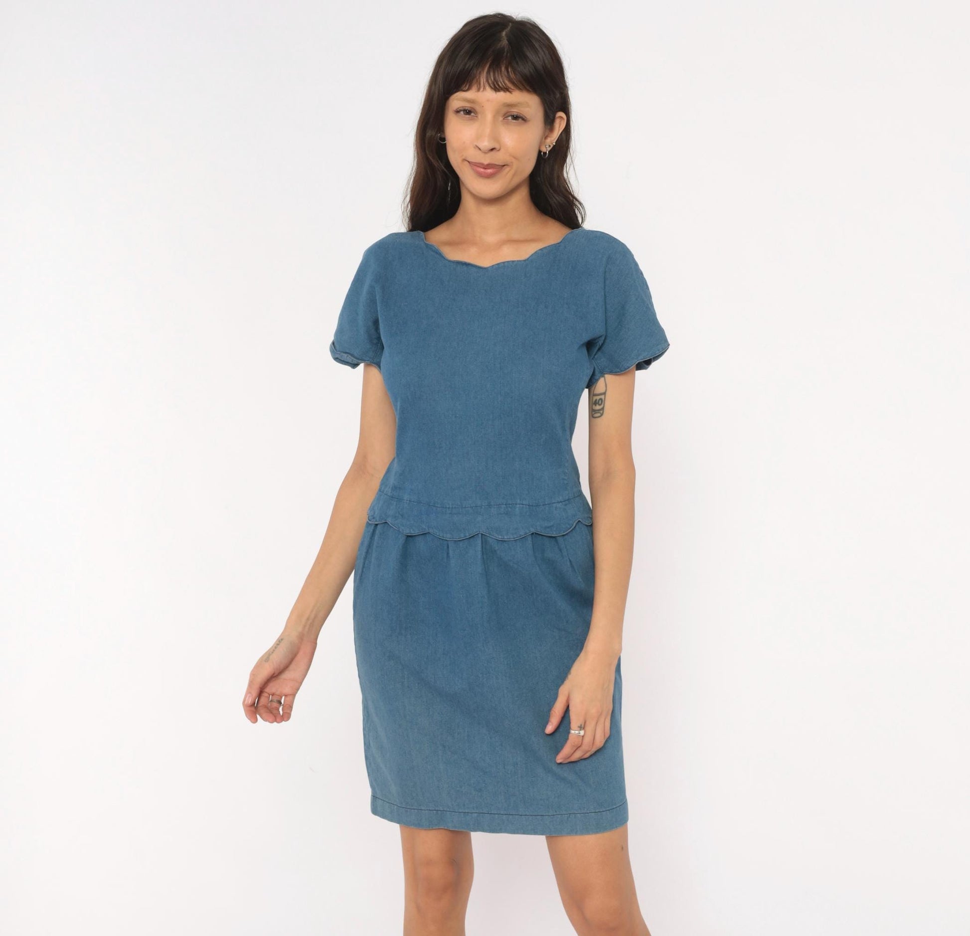 90s Central Falls Denim Dress Scalloped Waist Sweetheart Neckline Blue Medium M