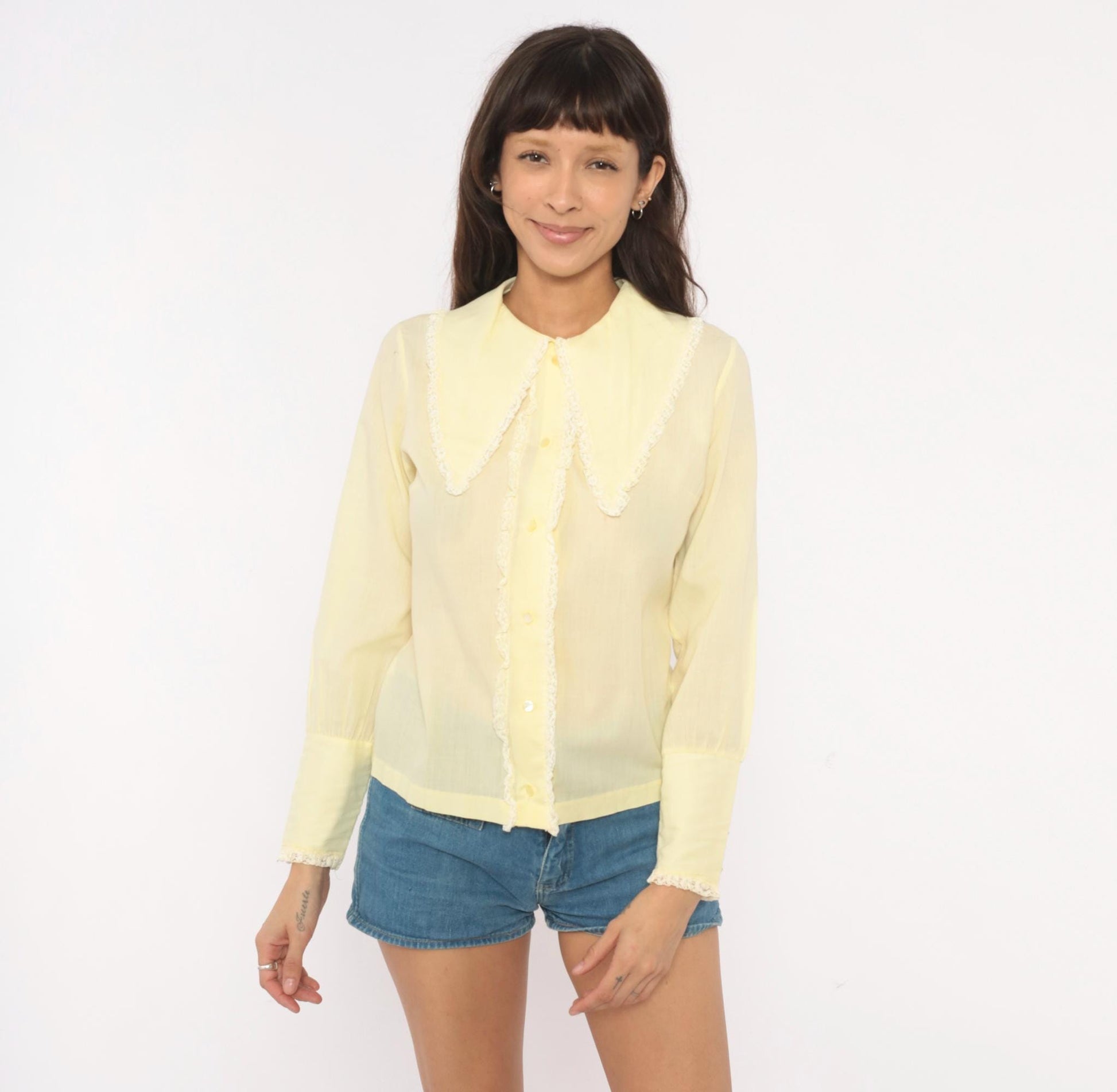 70s Quartet Fashion Butter Yellow Lace Trim Blouse Pointed Collar Cotton Small