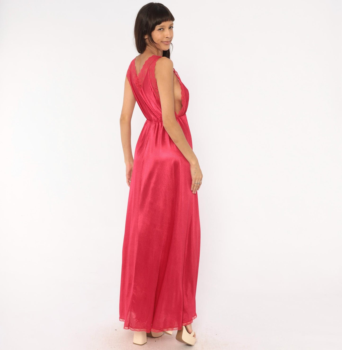 70s JCPenney Raspberry Nylon Nightgown Robe Set Deep V Lace Medium