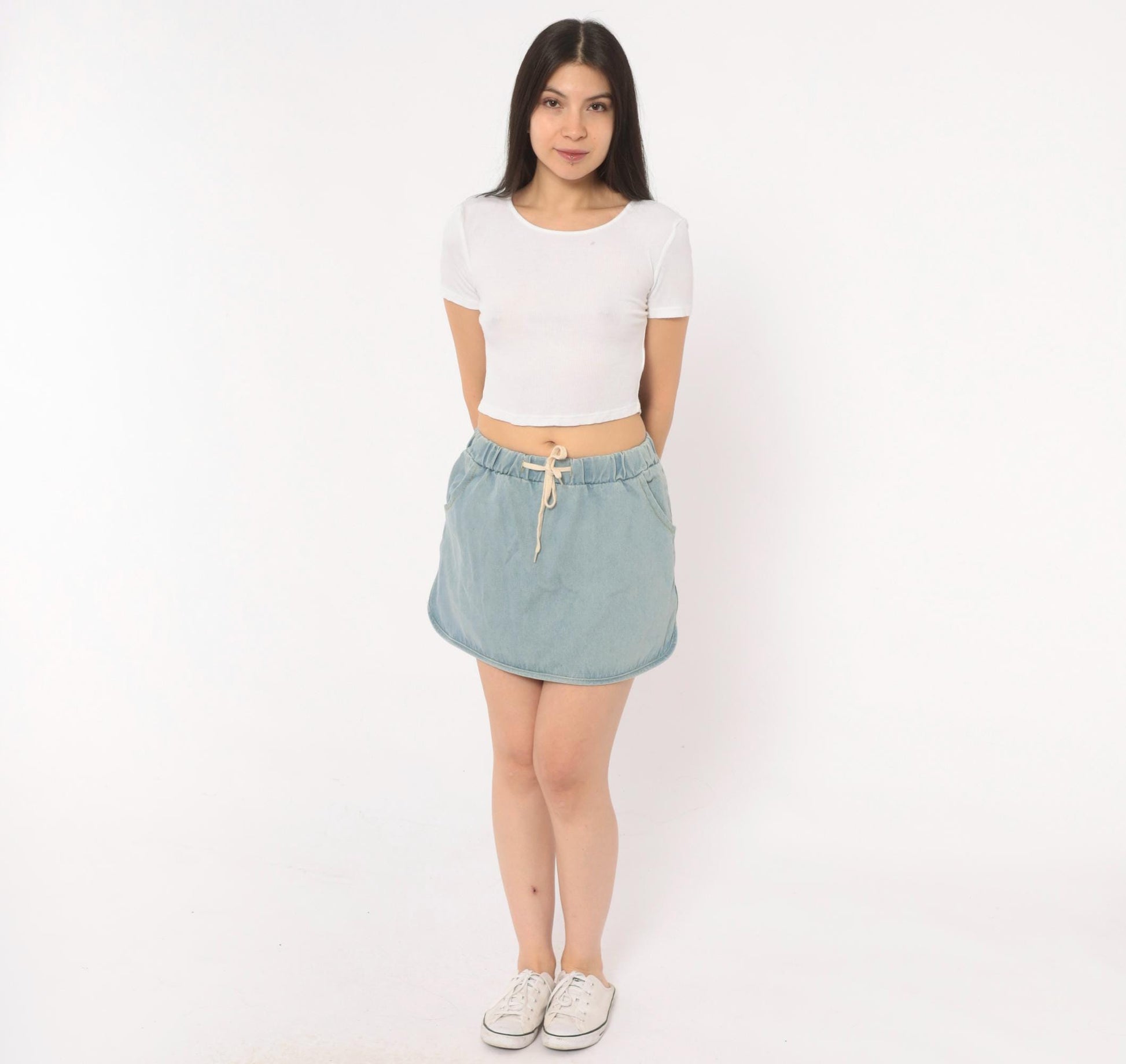80s Light Wash Denim Mini Skirt Elastic Waist Curved Hem Small S