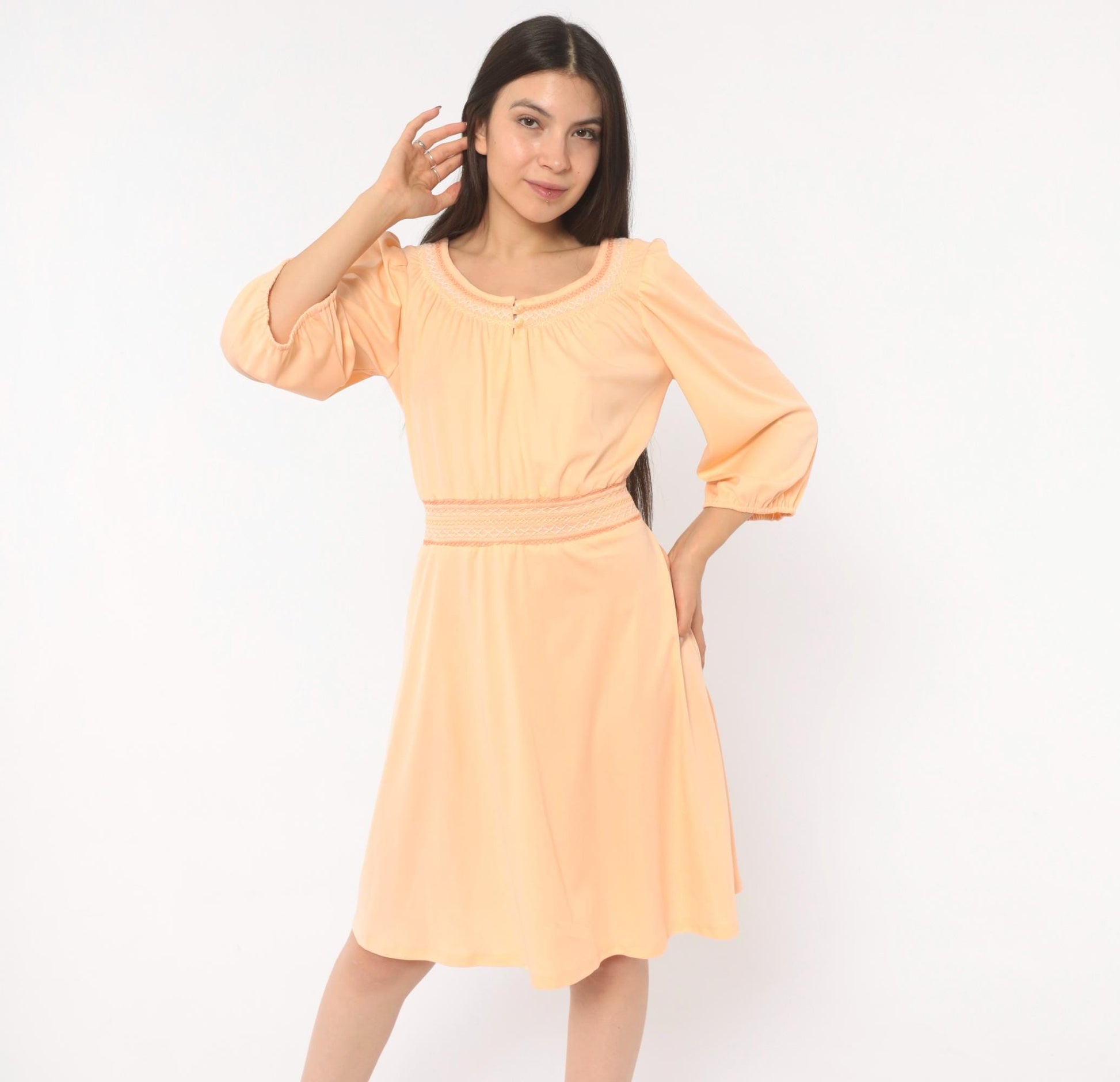 70s Peach Peasant Dress Puff Sleeve Smocked Embroidery Knee Length Large L