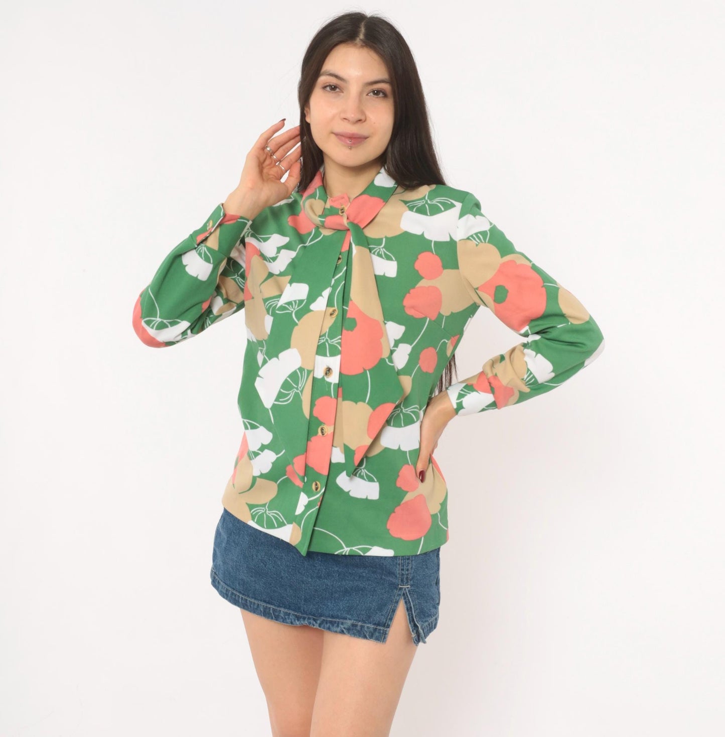 70s Lady Carol Floral Blouse Green Poppy Pussy Bow Button Front Medium
