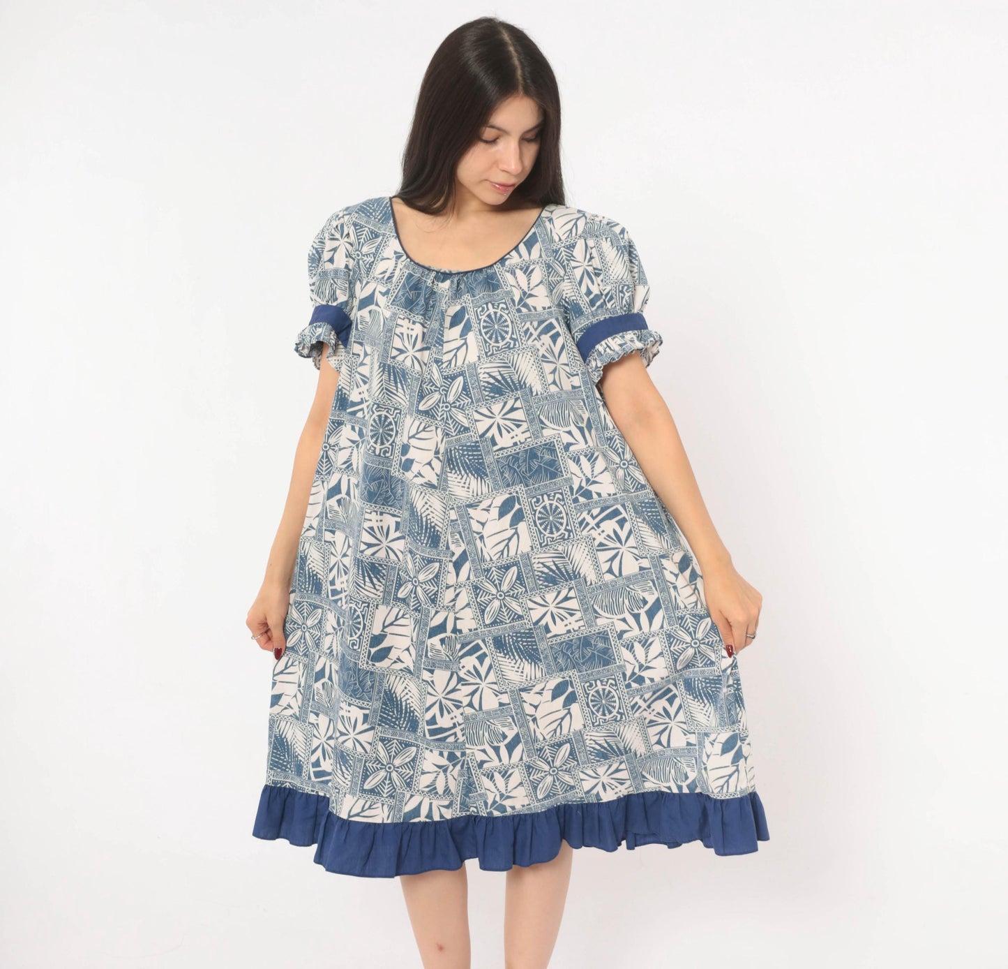 90s Good Times Tapa Print Muumuu Blue White Tropical Patchwork Cotton Knee-Length Medium Large