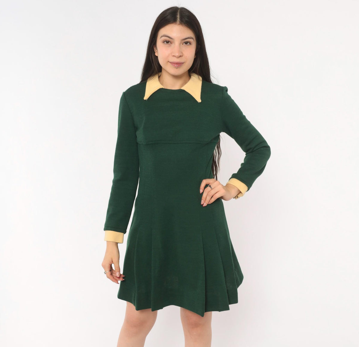 1960s Mod Mini Dress Olive Wool Pointed Collar Cream Long Sleeve Small