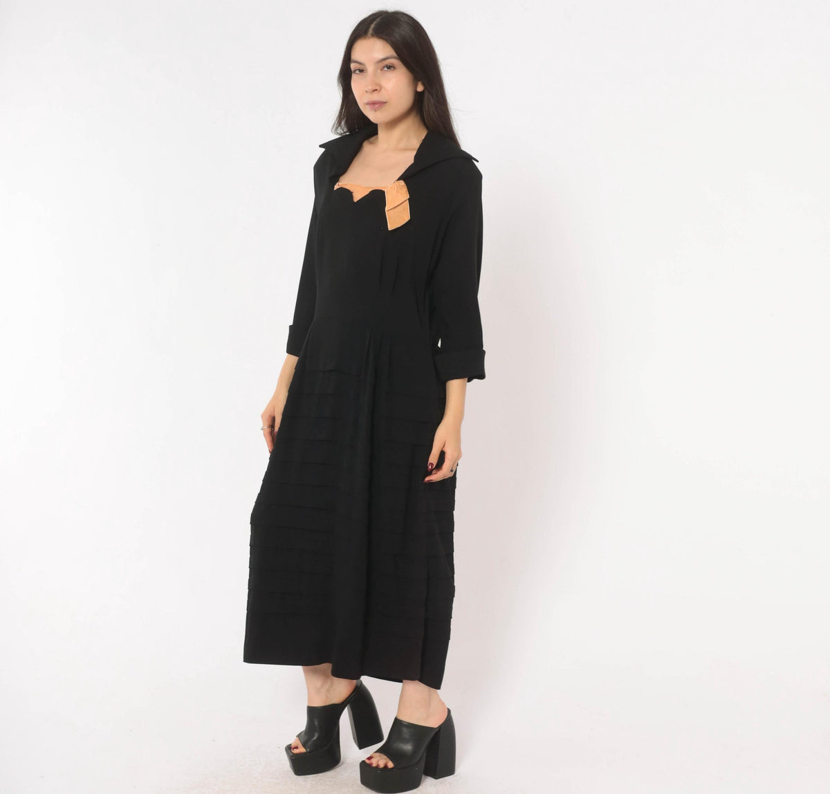 1940s Black Velvet Maxi Dress Scalloped Neckline Tiered Skirt Extra Large XL