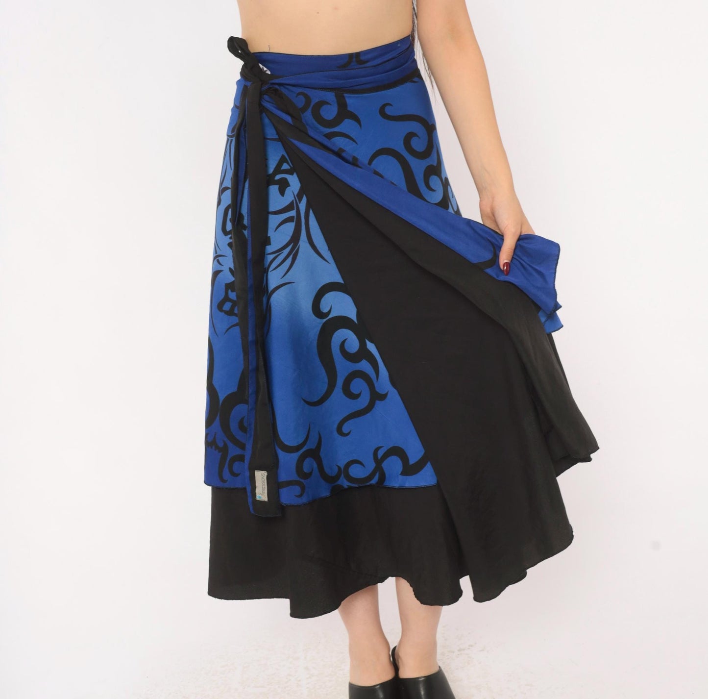 2000s Tribal Flame Print Wrap Skirt Blue Black Midi A-Line Small