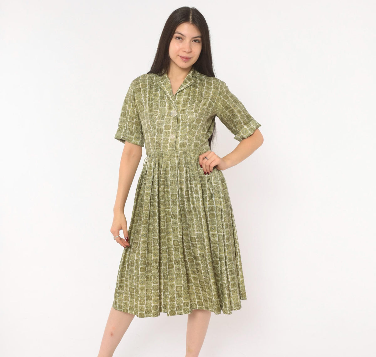 60s Olive Medallion Shirtdress Pleated Skirt Notched Collar Cream Small S