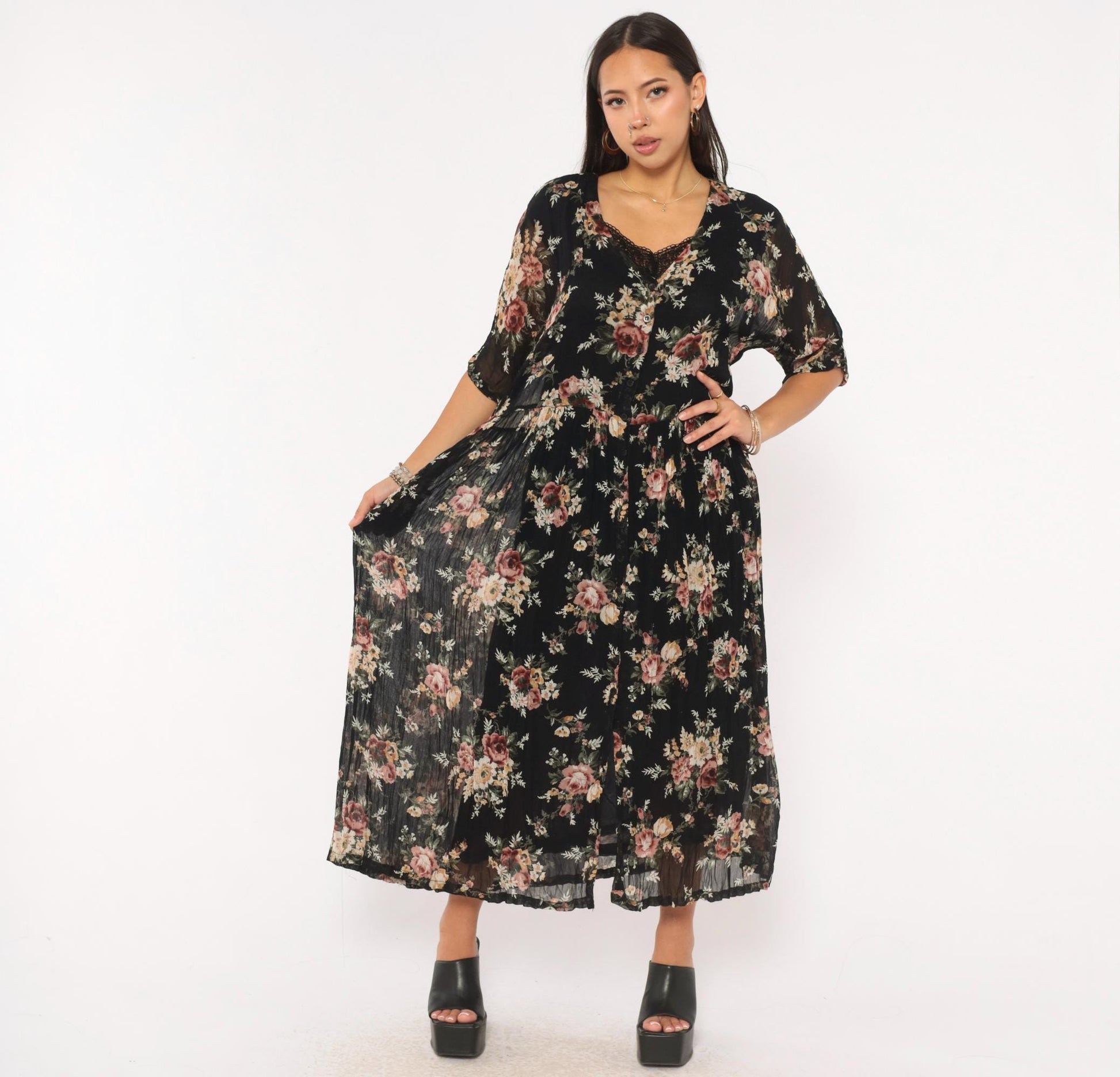90s Nostalgia Black Floral Maxi Dress V Neck Button Front Crochet Lace Small