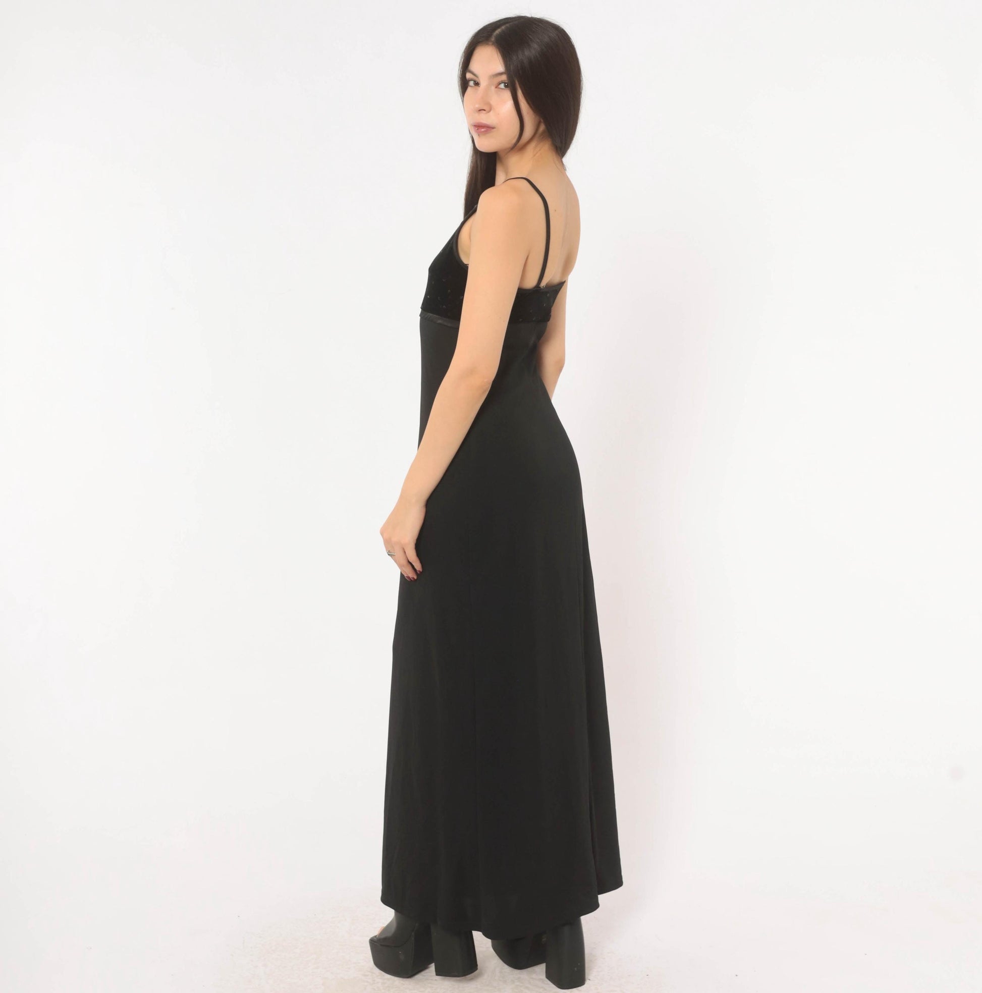 2000s I.N. San Francisco Black Velvet Maxi Dress Empire Waist Spaghetti Strap Small