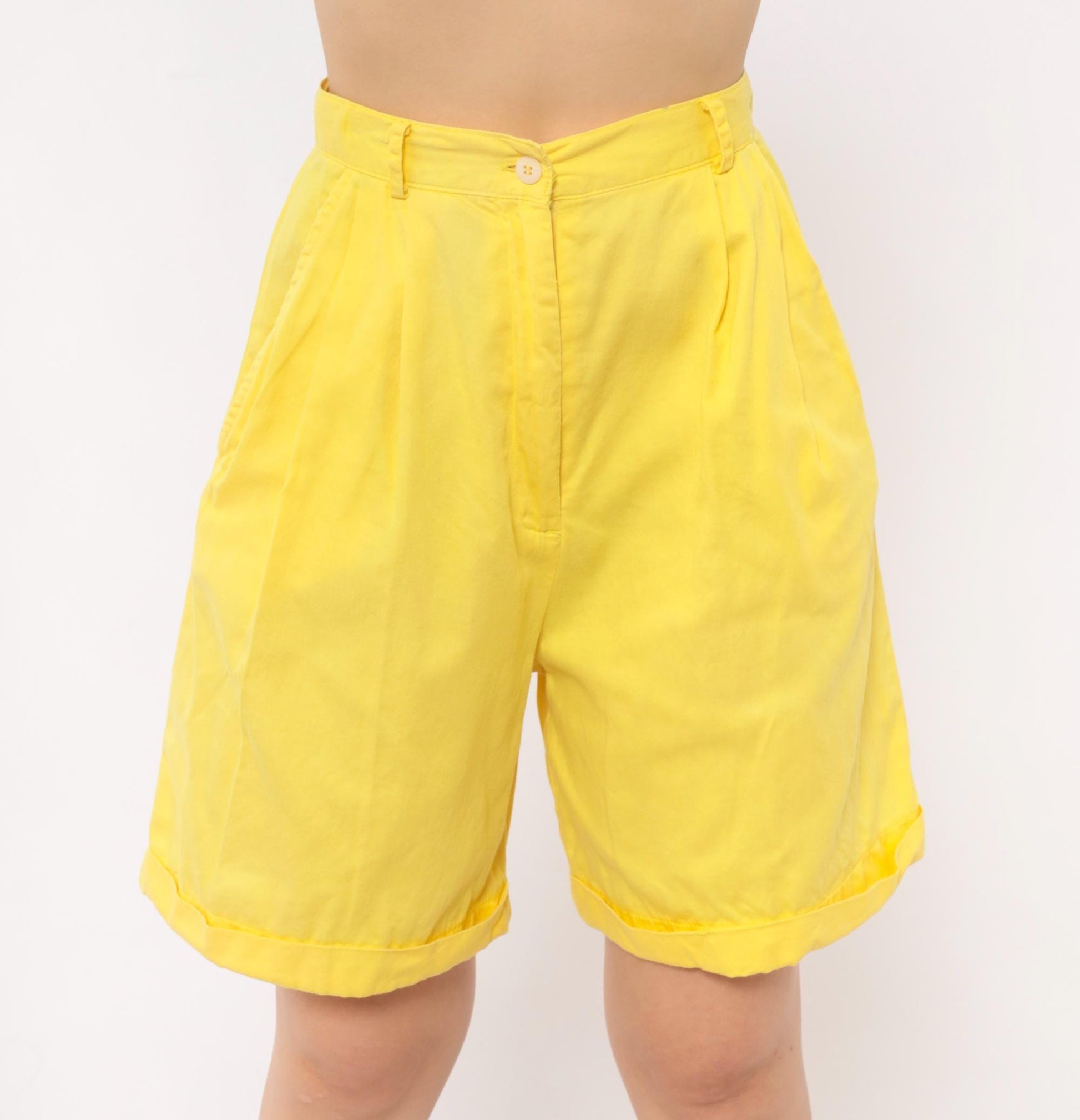 80s Jaclyn Smith Butter Yellow Pleated Bermuda Shorts High Waist Cotton Extra Small XS