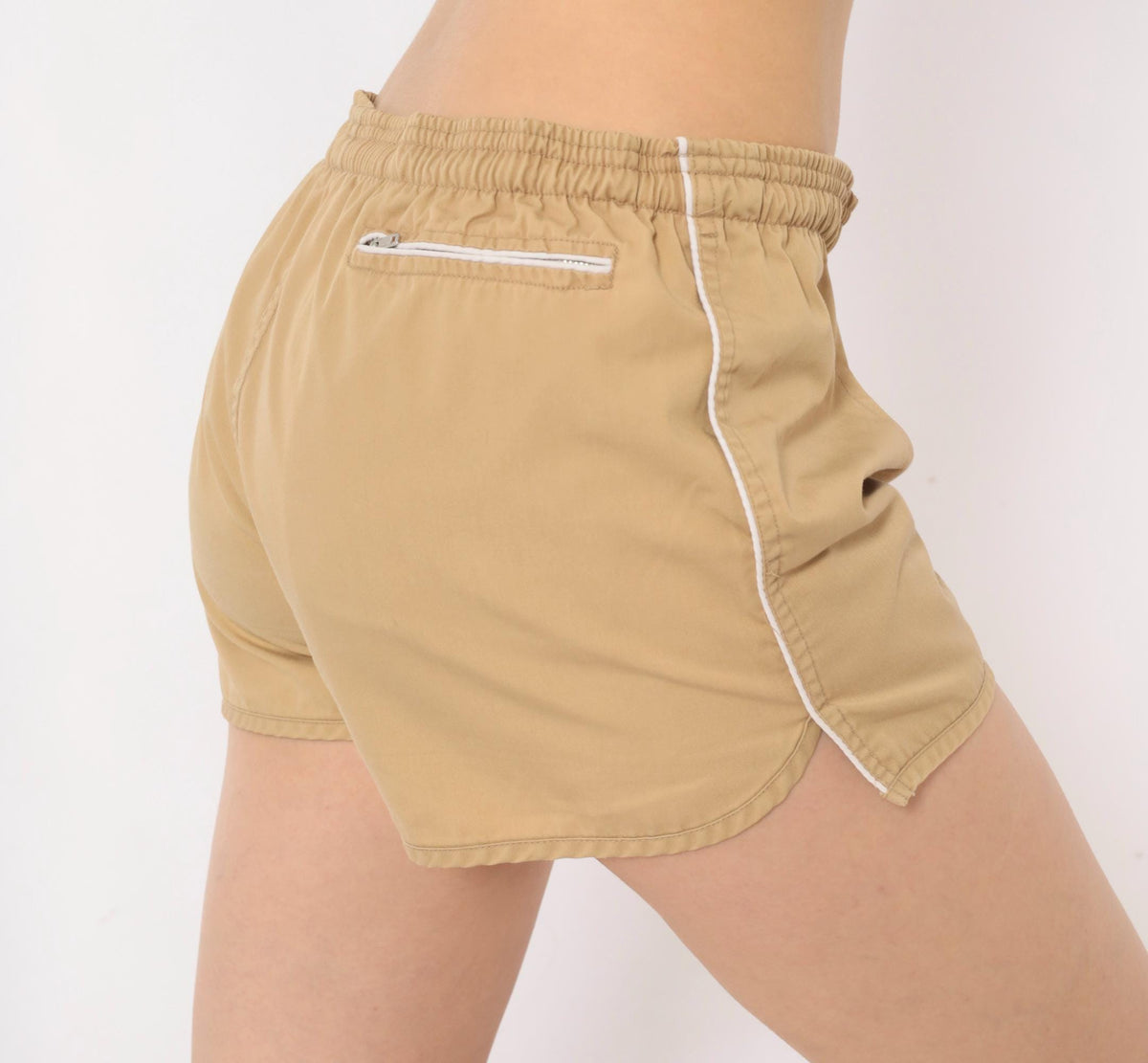 80s Cest. Joli Tan Running Shorts White Piping Dolphin Hem Medium