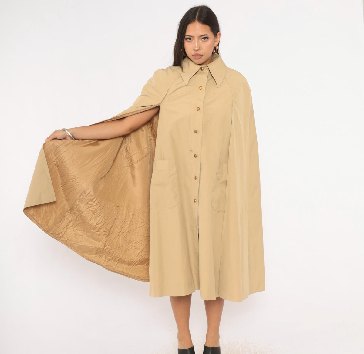 70s Billina Sport Beige Cape Coat Knee Length Pointed Collar Medium