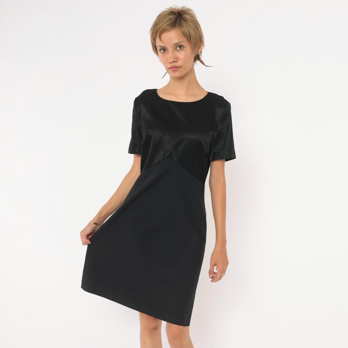 90s Black Satin Bodice Knee-Length Dress Short Sleeve Sheath Medium M