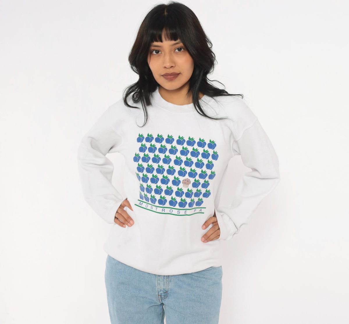 Y2K Gildan Blueberry Muffin Sweatshirt White Montrose PA Graphic Small