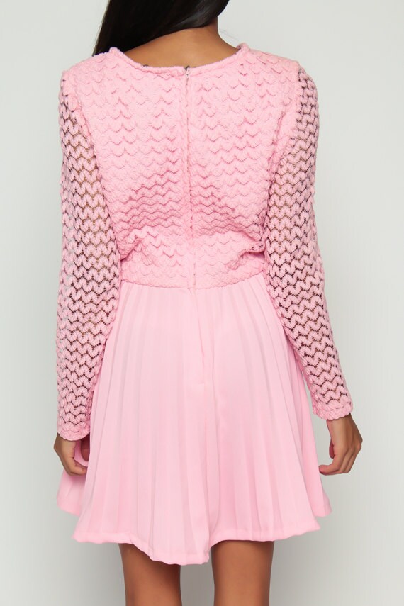 70s Pink Crochet Lace Mini Dress Pleated High Waist Long Sleeve Extra Small