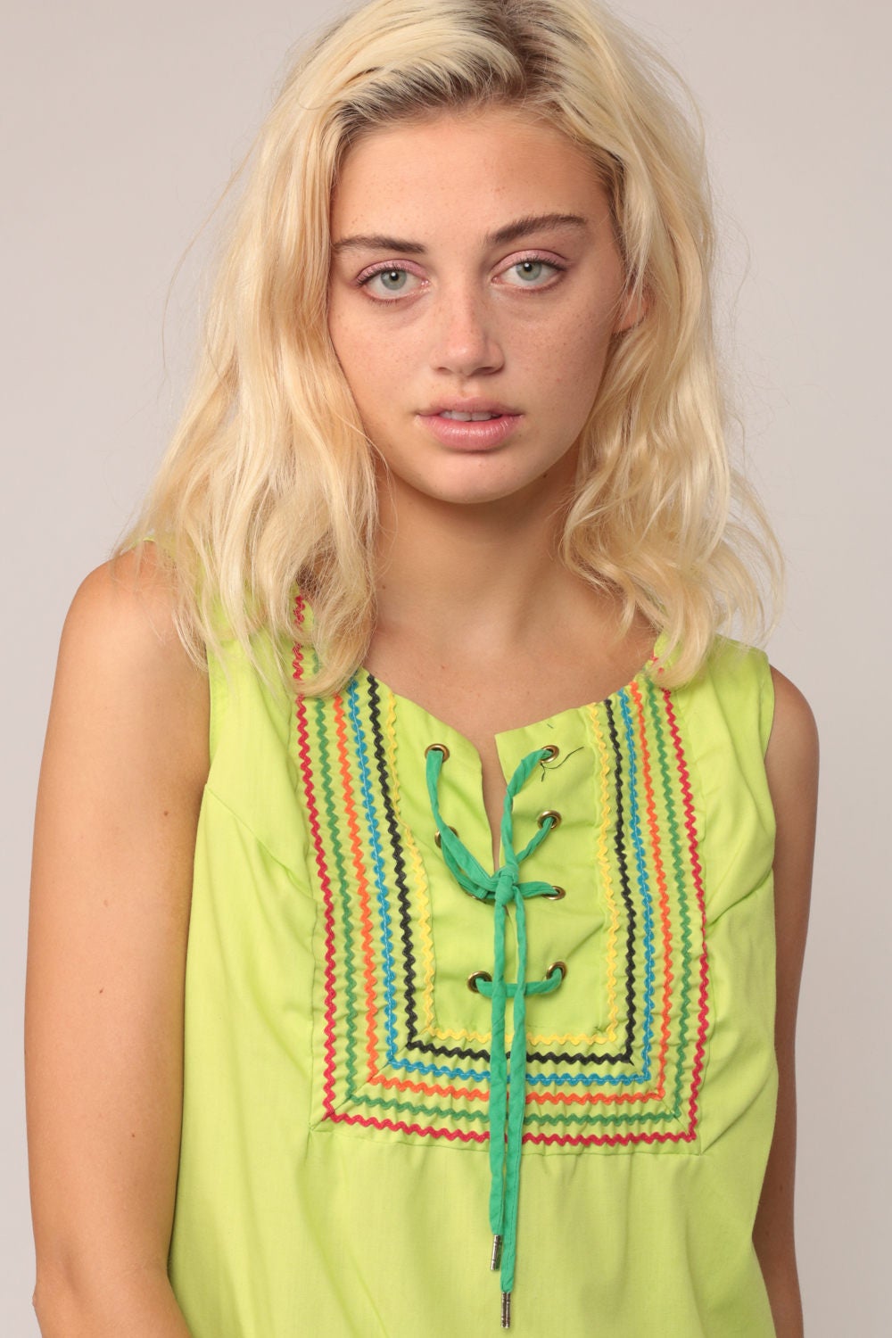 60s Lime Green Shift Mini Dress Lace-Up Corset Neckline Sleeveless Medium