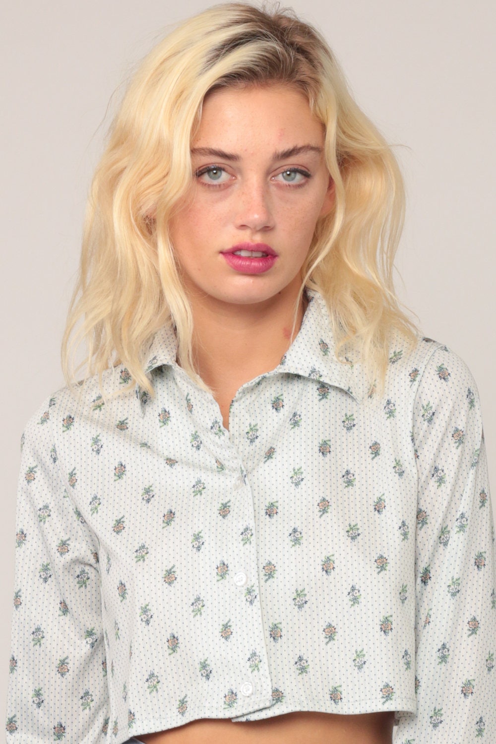 70s Floral Button-Up Crop Top Long Sleeve Blouse Blue White Small Medium