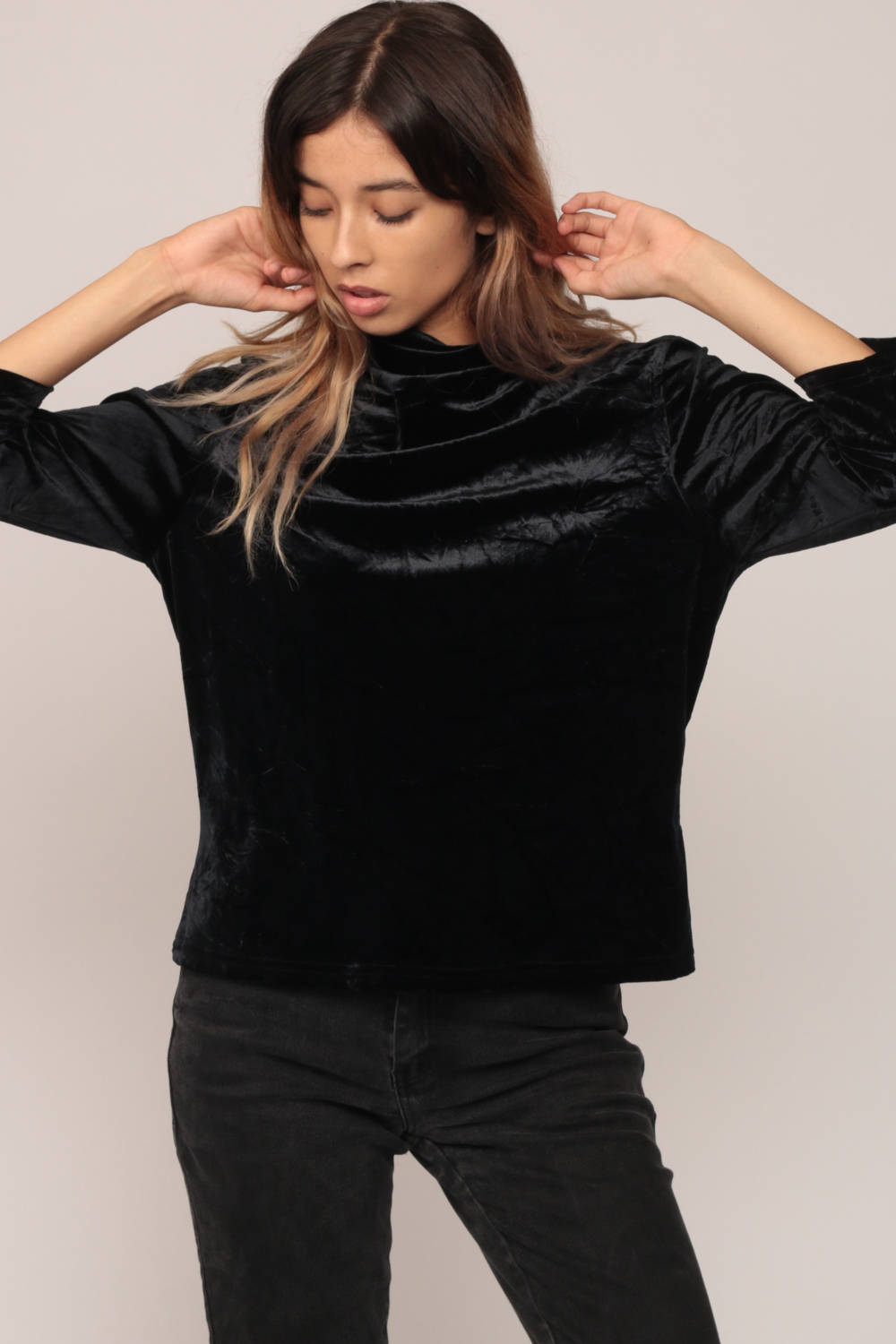 90s Black Velvet High Neck Long Sleeve Top Large