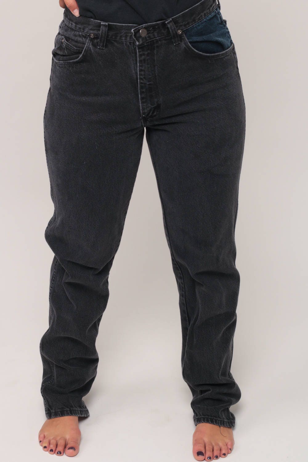 Wrangler Black High-Waisted Mom Jeans Tapered Leg 80s Denim Large 32