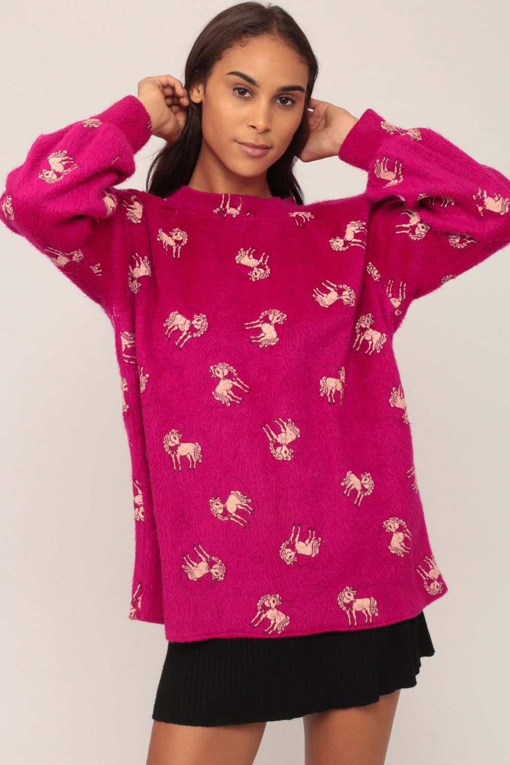 80s Unicorn Heart Magenta Sweatshirt Fuzzy Graphic Crewneck Medium