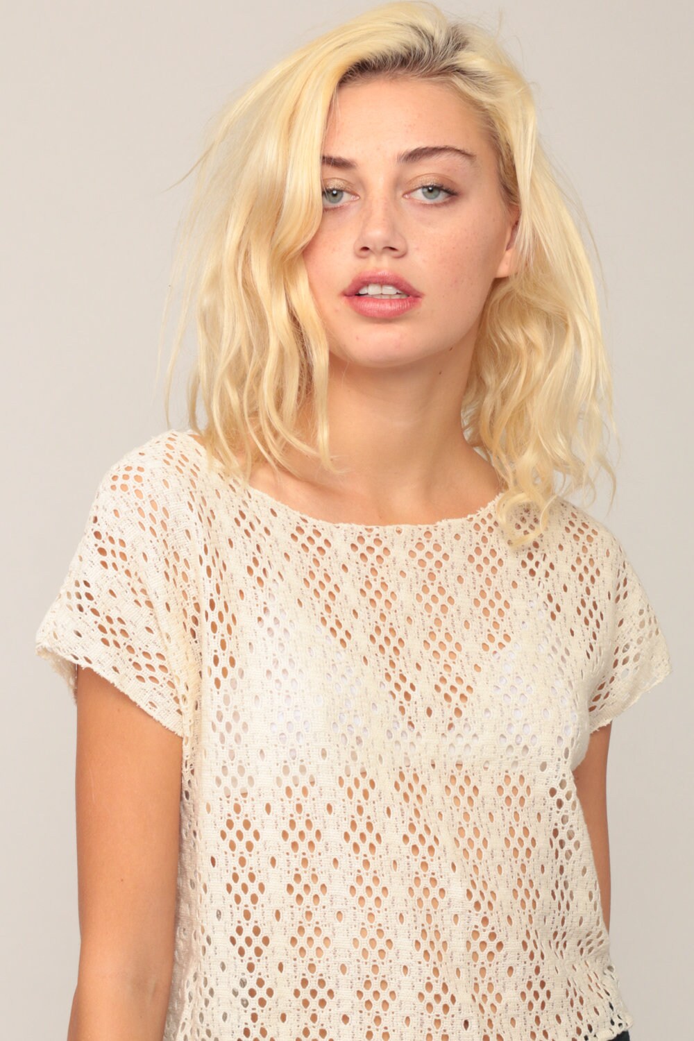 90s Sheer Lace Crop Top Off-White Cutout Cap Sleeve Medium Large