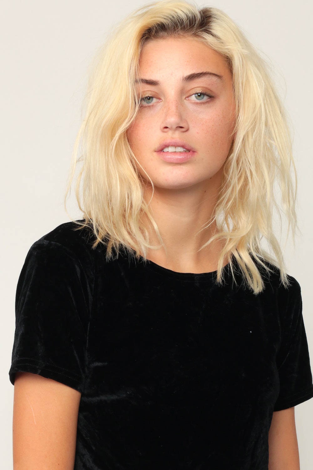 90s Black Velvet Crop Top Short Sleeve Blouse Extra Small