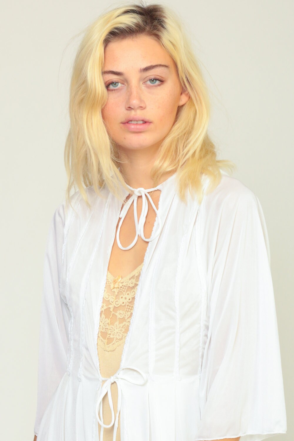 70s White Pleated Lingerie Robe Semi-Sheer Midi Kimono Small