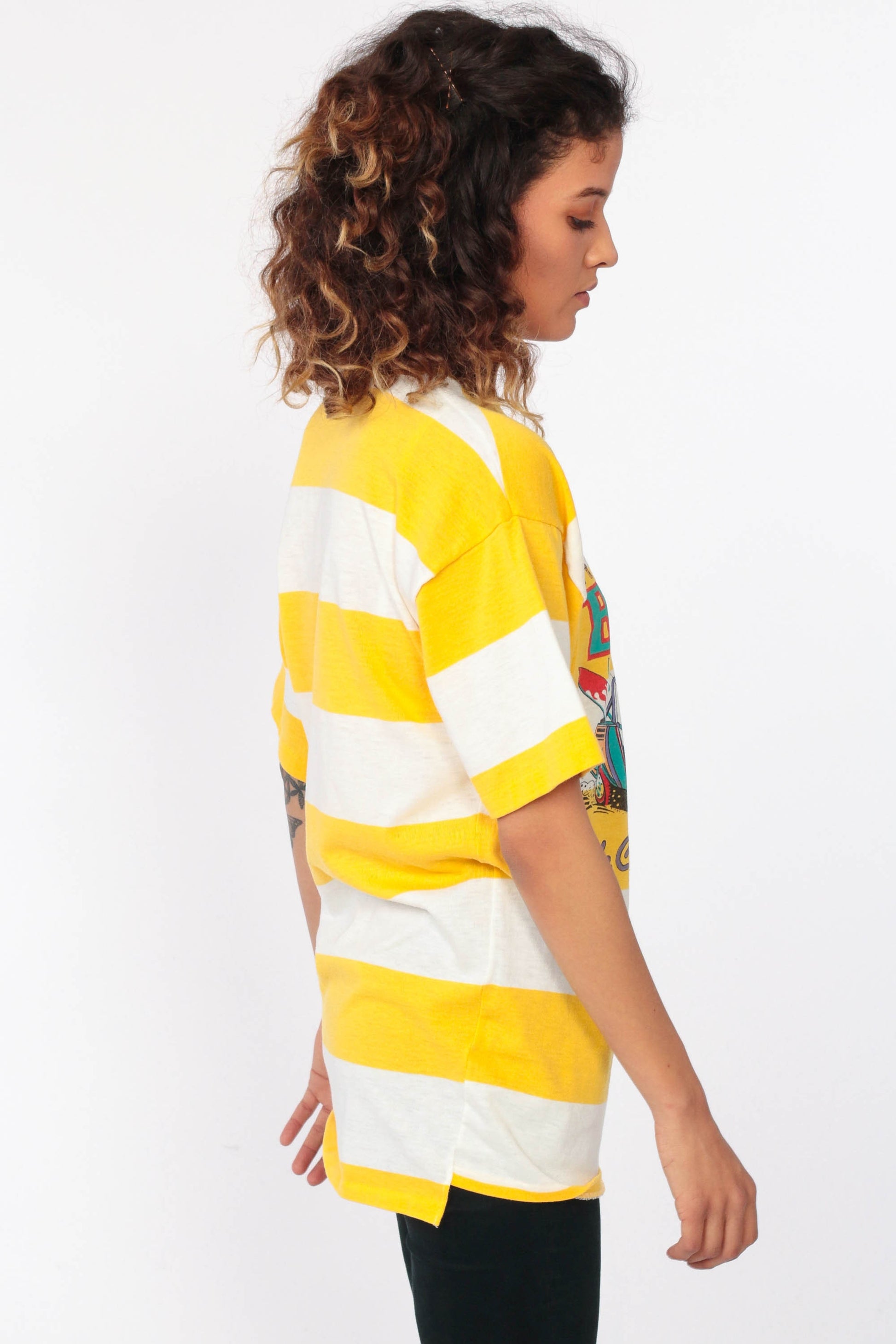 90s Bamboo Bay Surfer Graphic T-Shirt Yellow Striped Small