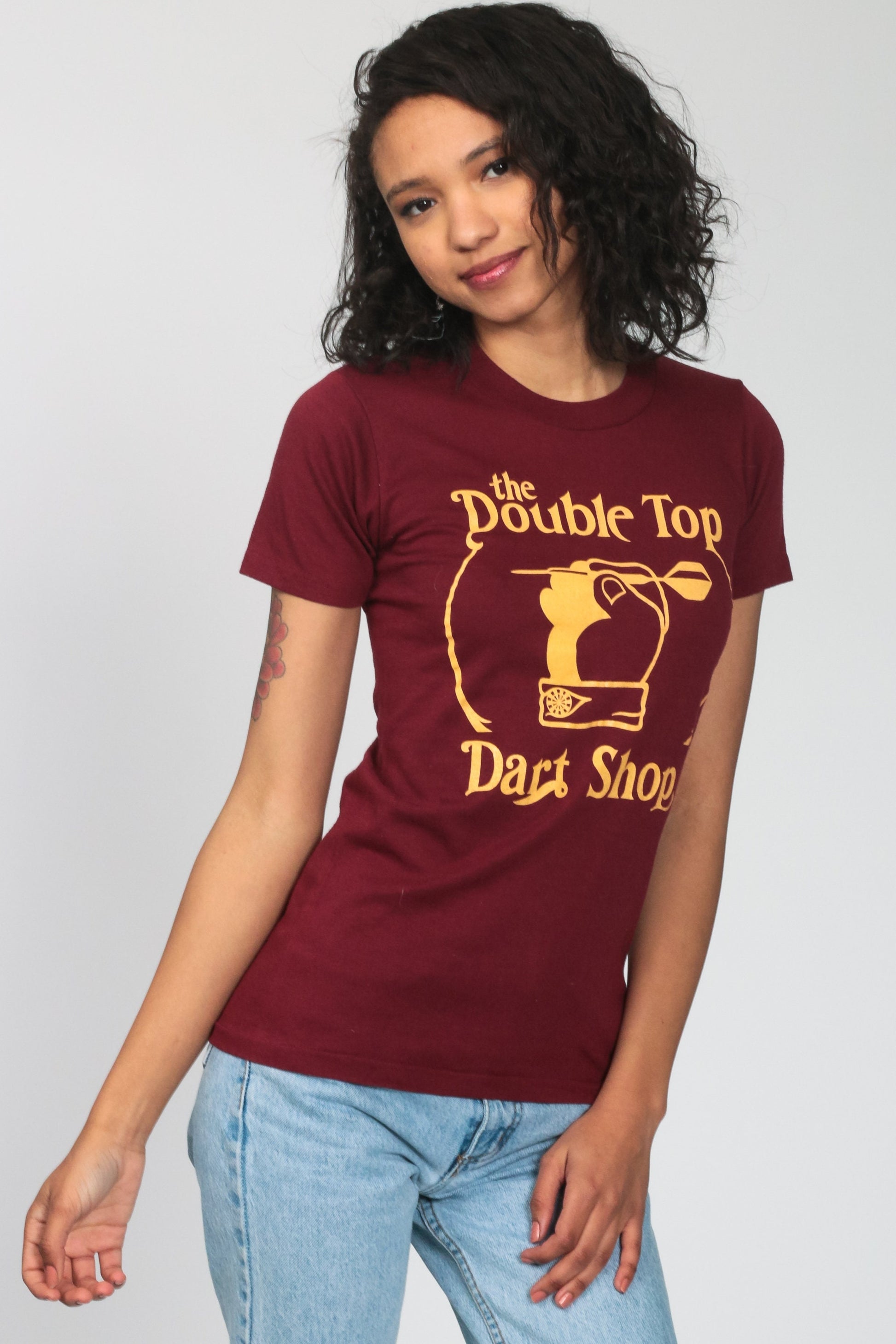 80s Dart Shop Graphic T-Shirt Burgundy Yellow Single Stitch Extra Small