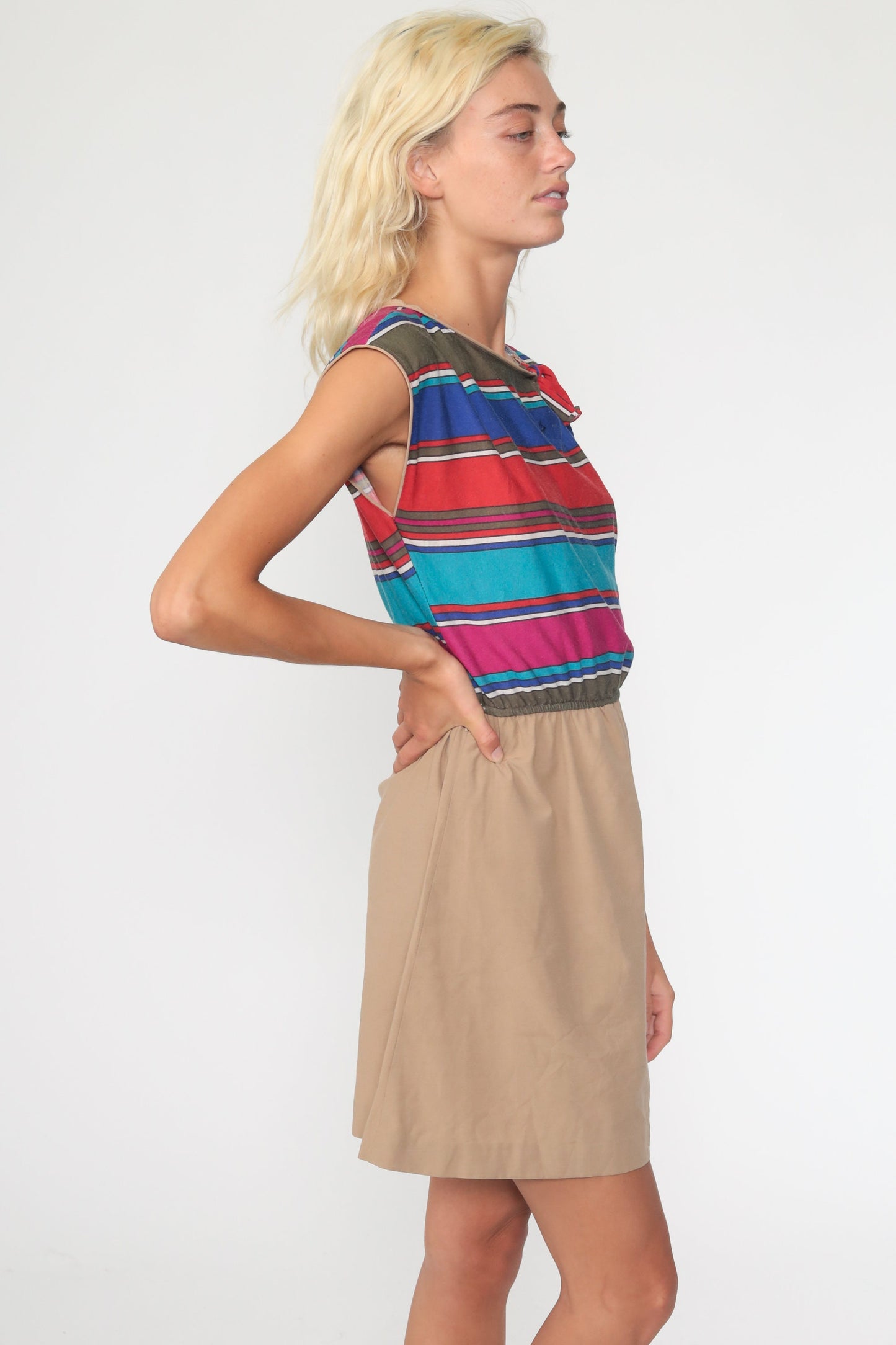 70s Striped Mini Dress Keyhole Neckline High Waist Cap Sleeve Small