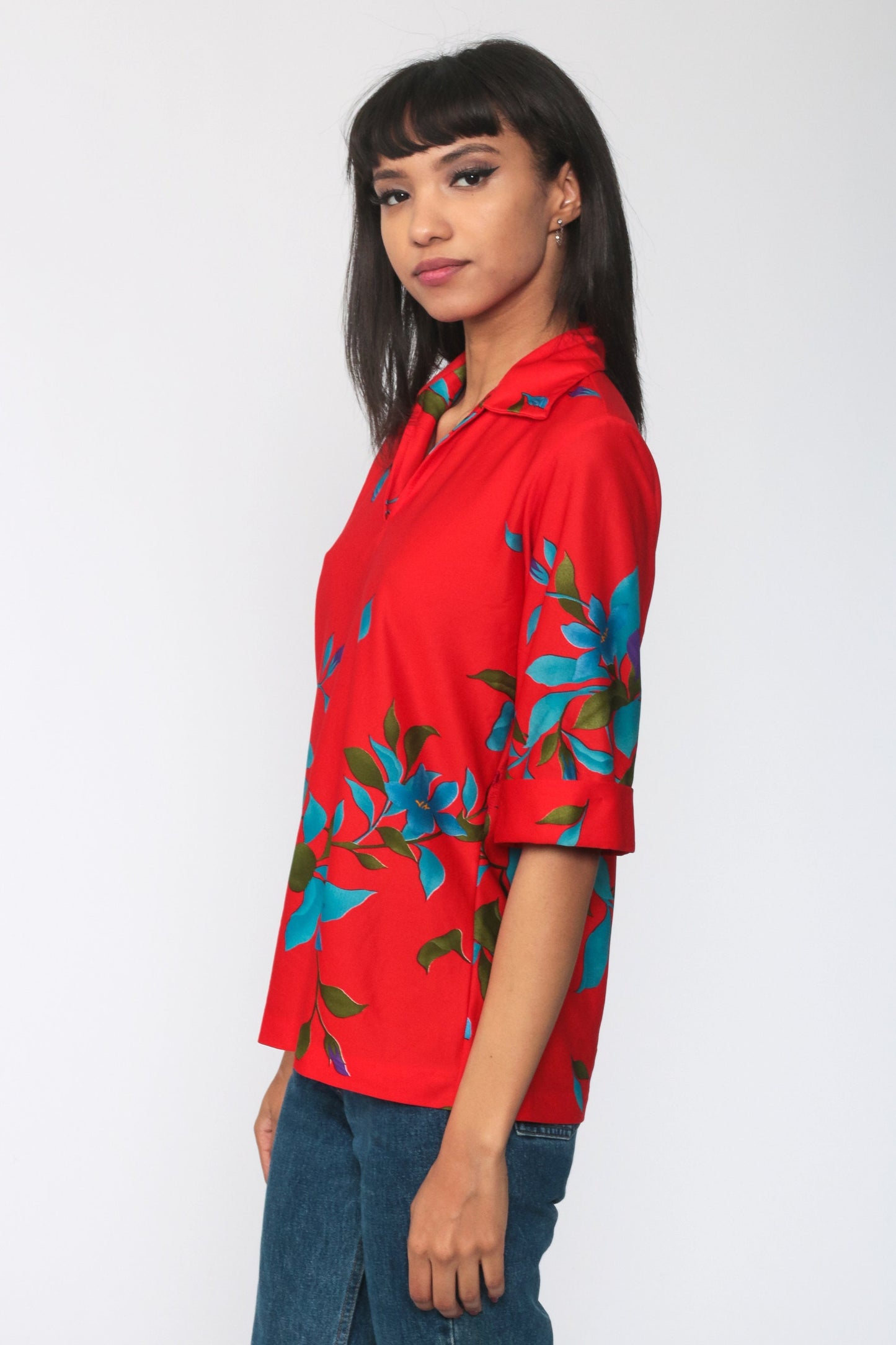 70s Red Floral Blouse Pointed Collar Short Sleeve Polyester Top Medium