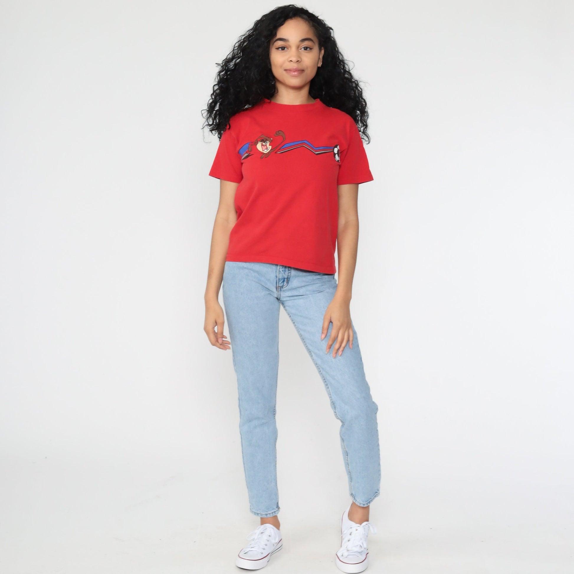 90s Looney Tunes Taz Soccer Graphic T-Shirt Warner Bros Red Small