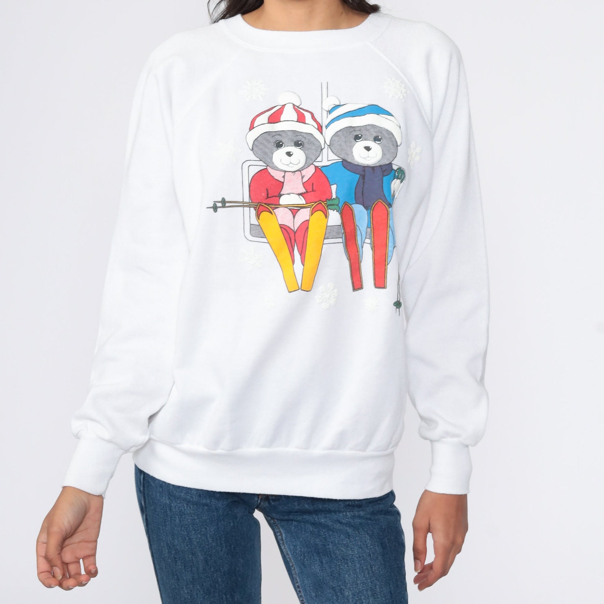 90s Teddy Bear Ski Graphic Sweatshirt White Crewneck Medium