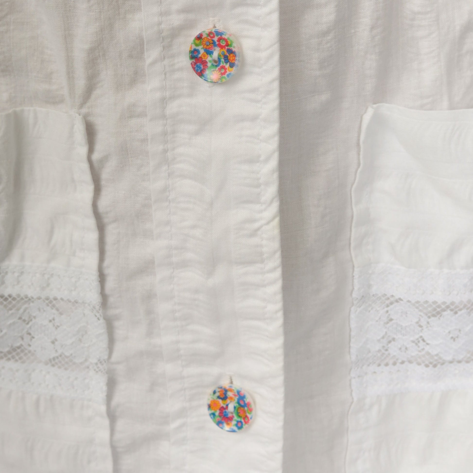 70s White Lace Trim Mini Dress Floral Button Front Shift Small