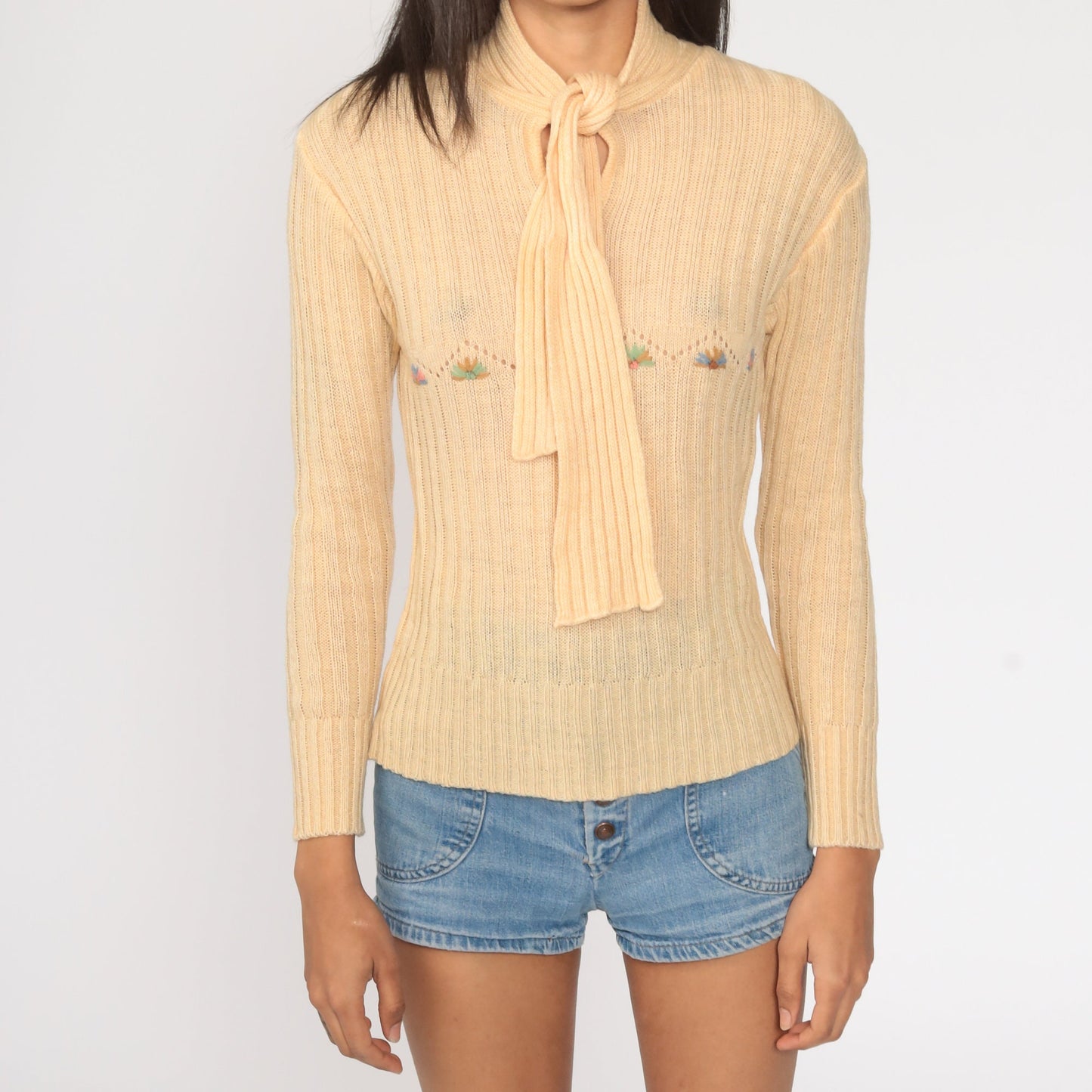70s Floral Embroidered Ascot Sweater Pale Orange Knit Pullover Small