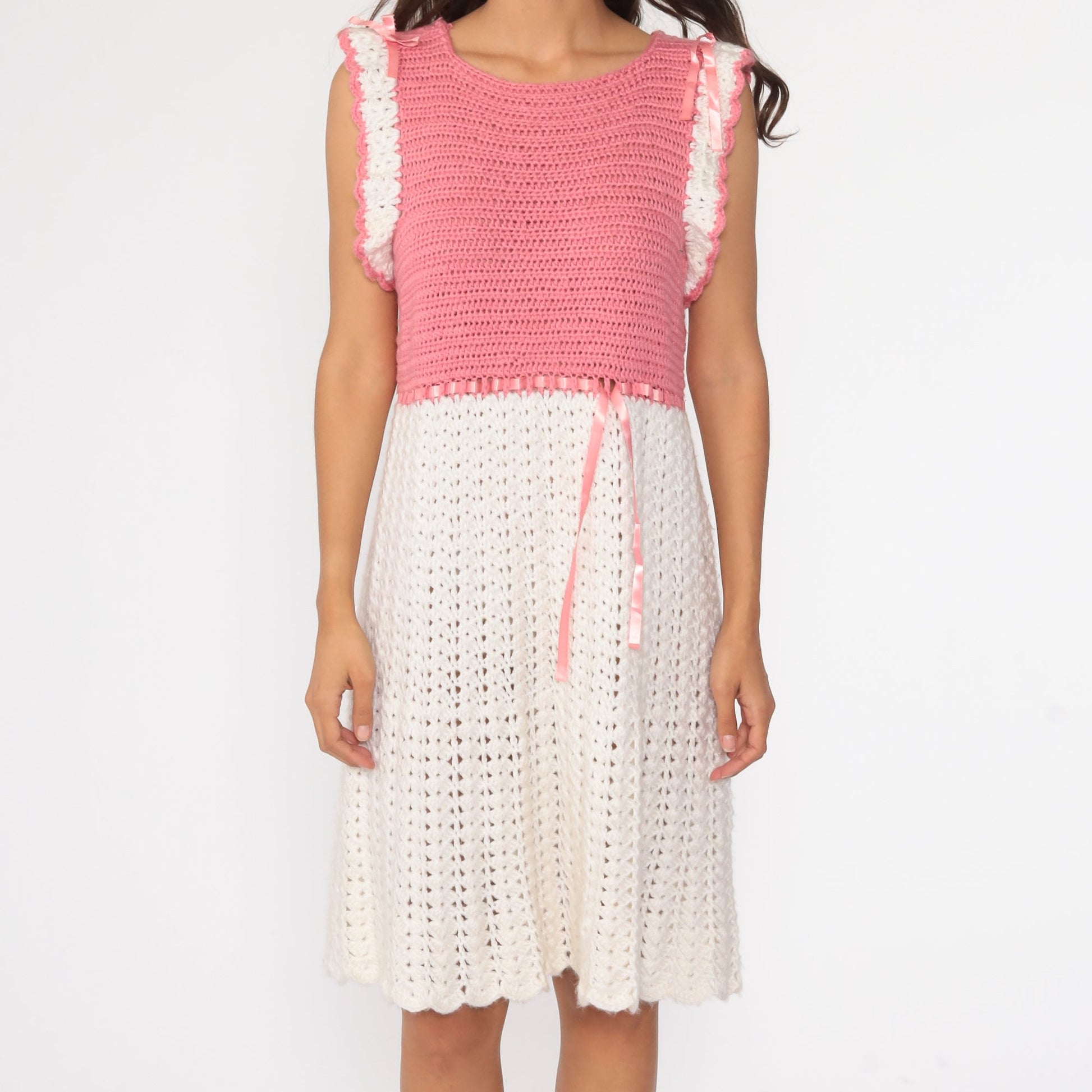 70s Crochet Knit Midi Dress Pink White Cap Sleeve Cutout Small Medium