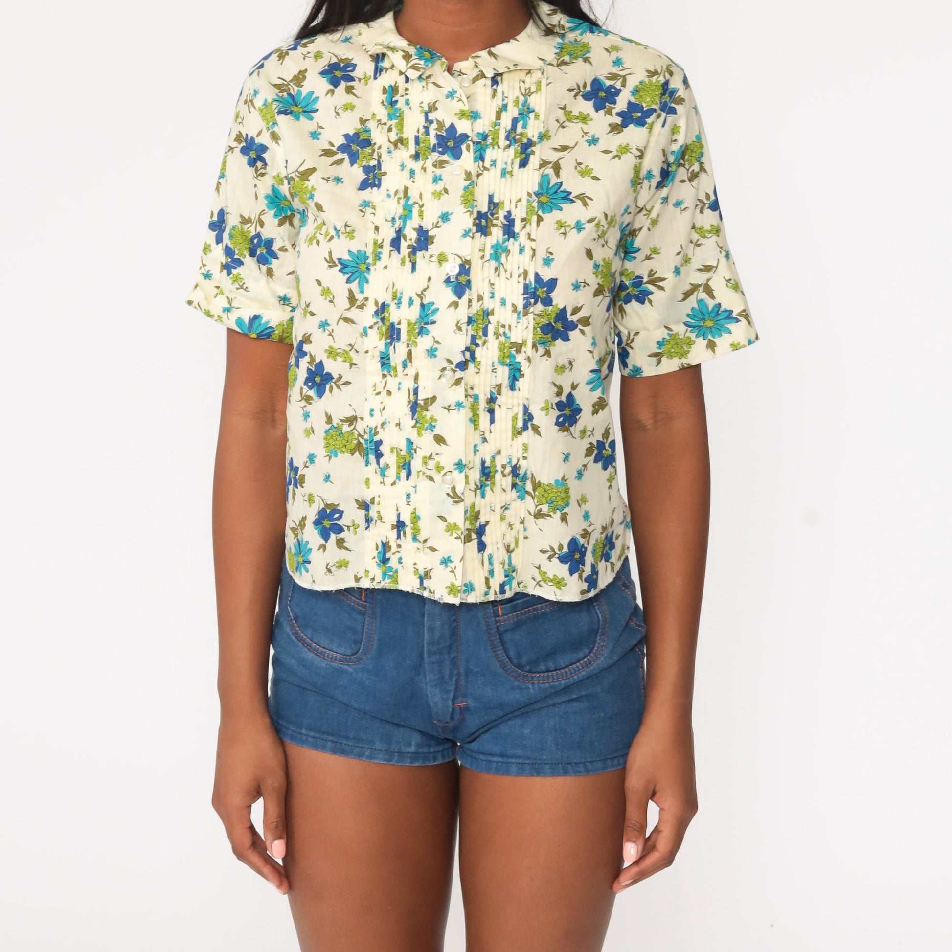 60s Yellow Floral Blouse Peter Pan Collar Button Up Short Sleeve Small