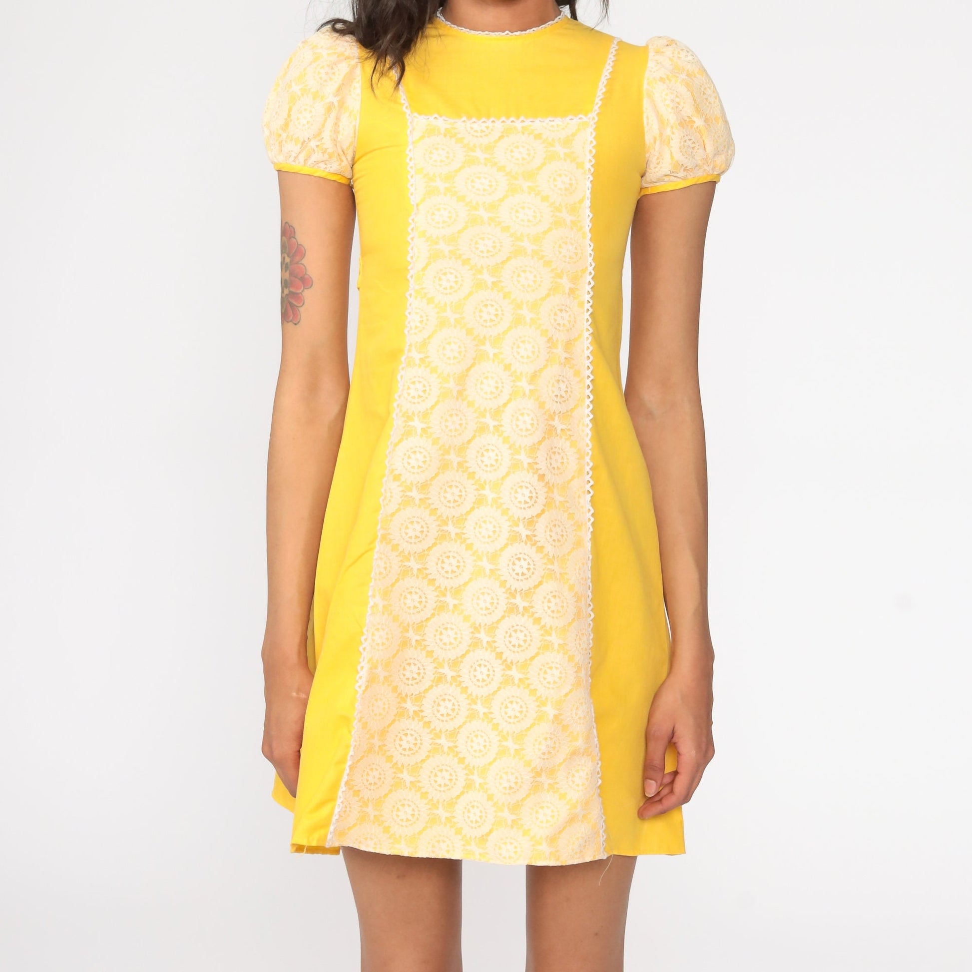 60s Yellow Lace Puff Sleeve Shift Mini Dress 2XS
