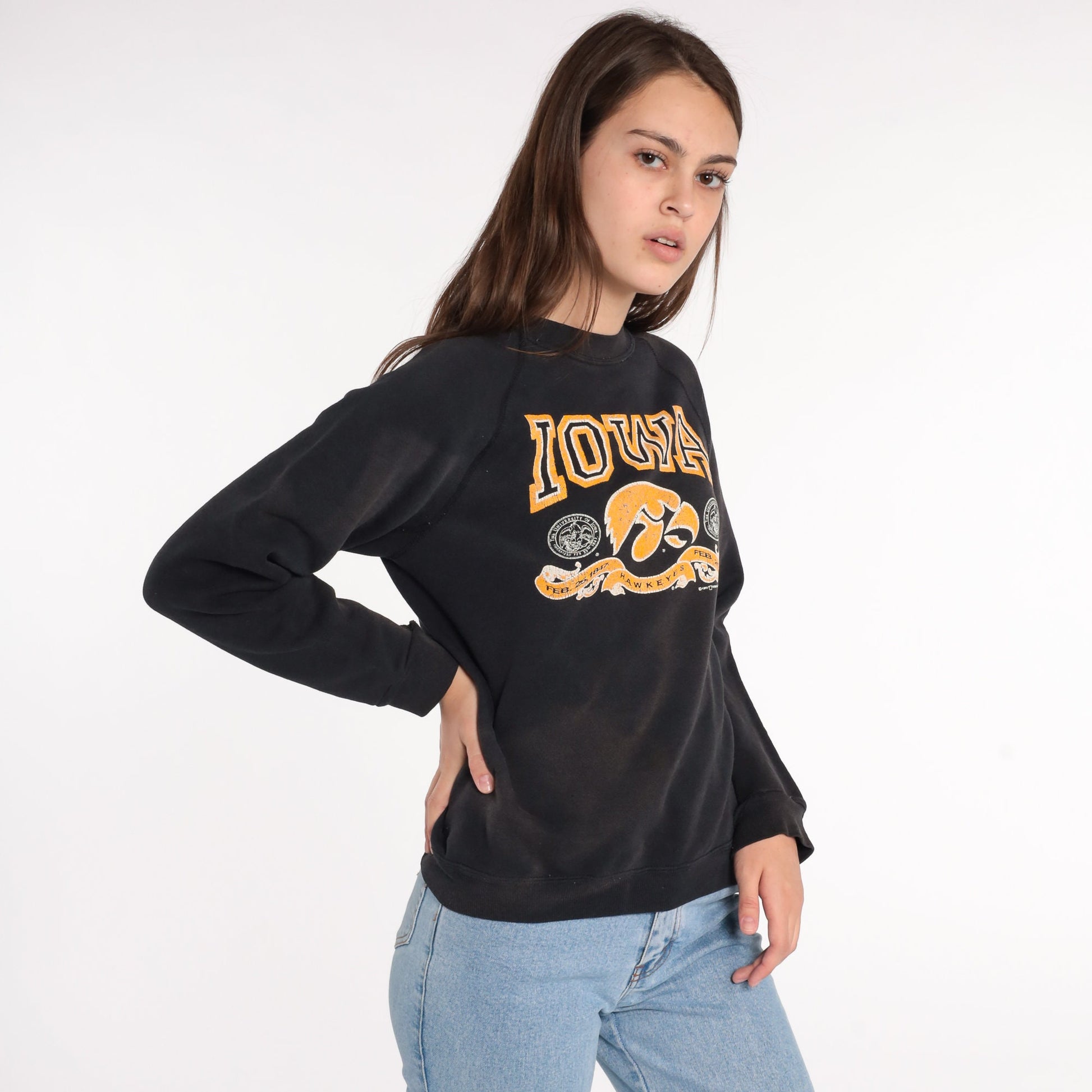 80s Iowa Hawkeyes Distressed Sweatshirt Black Graphic Crewneck Small
